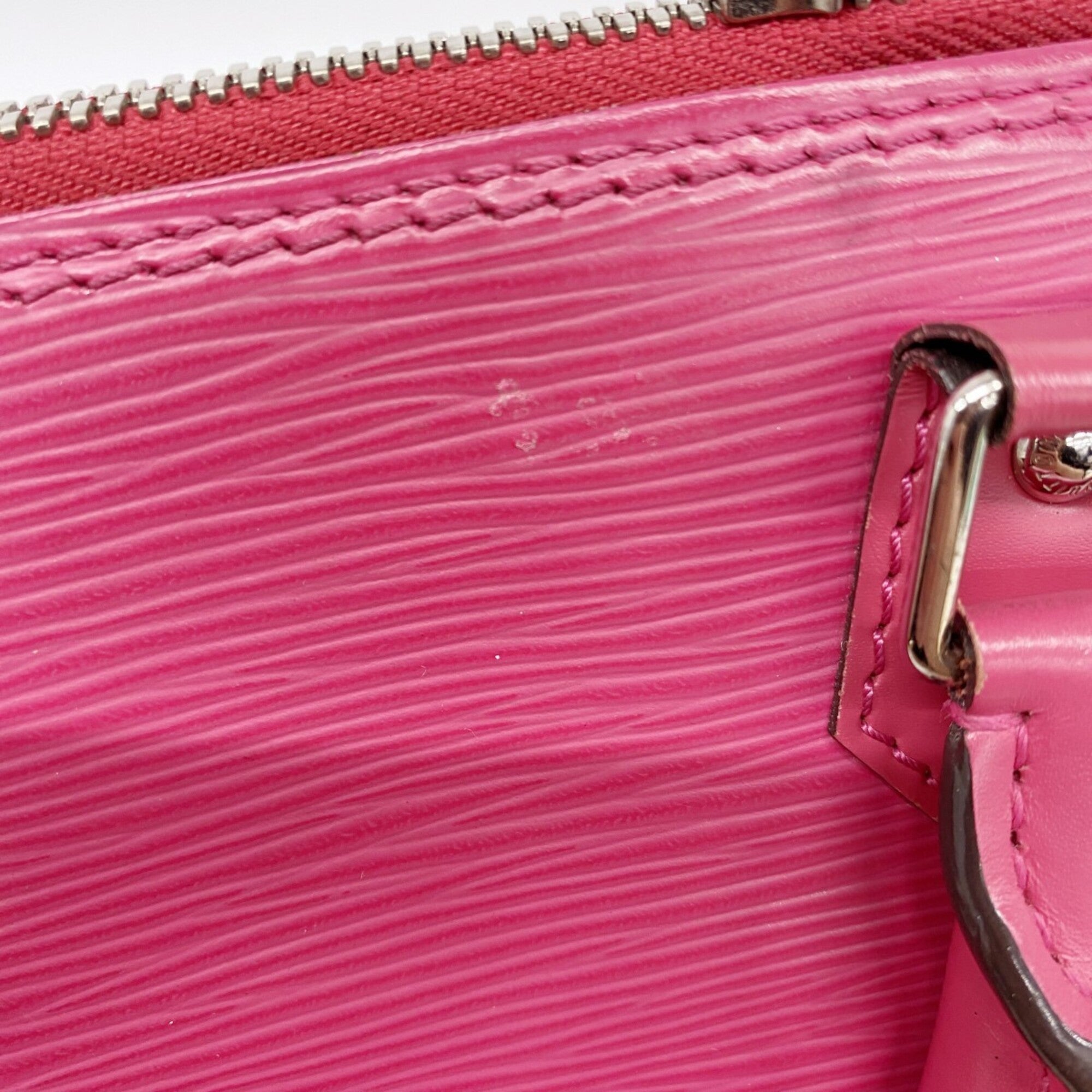 Louis Vuitton Pivoine Handbag (Pre-Owned)