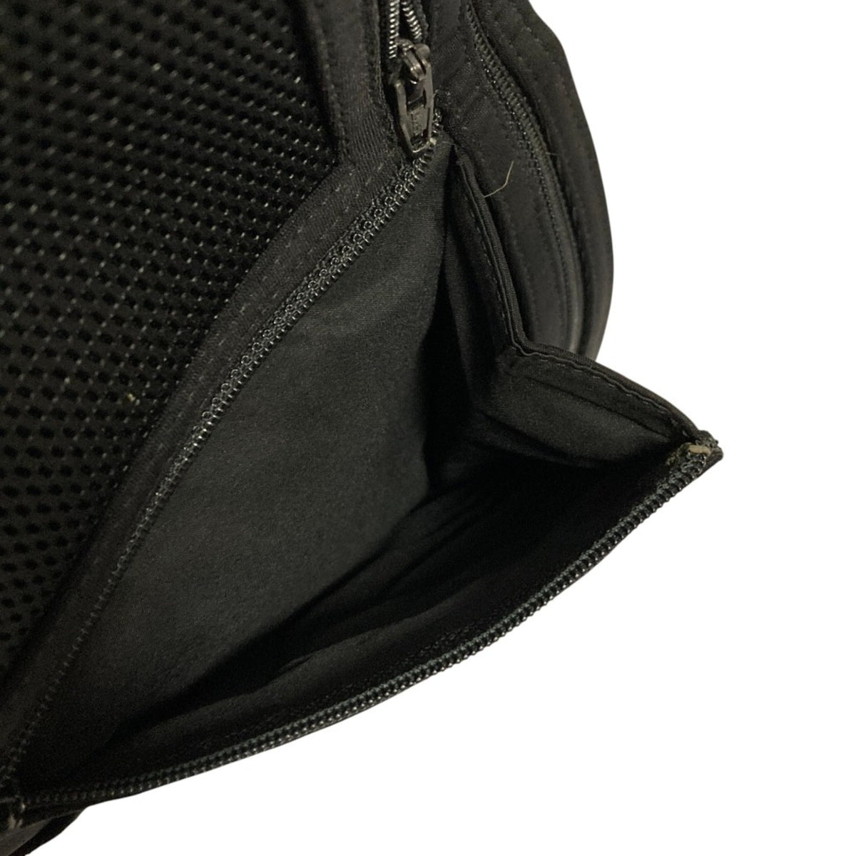Miu Miu Black Nylon Handbag Pouch Shoulder Bag (Pre-Owned)