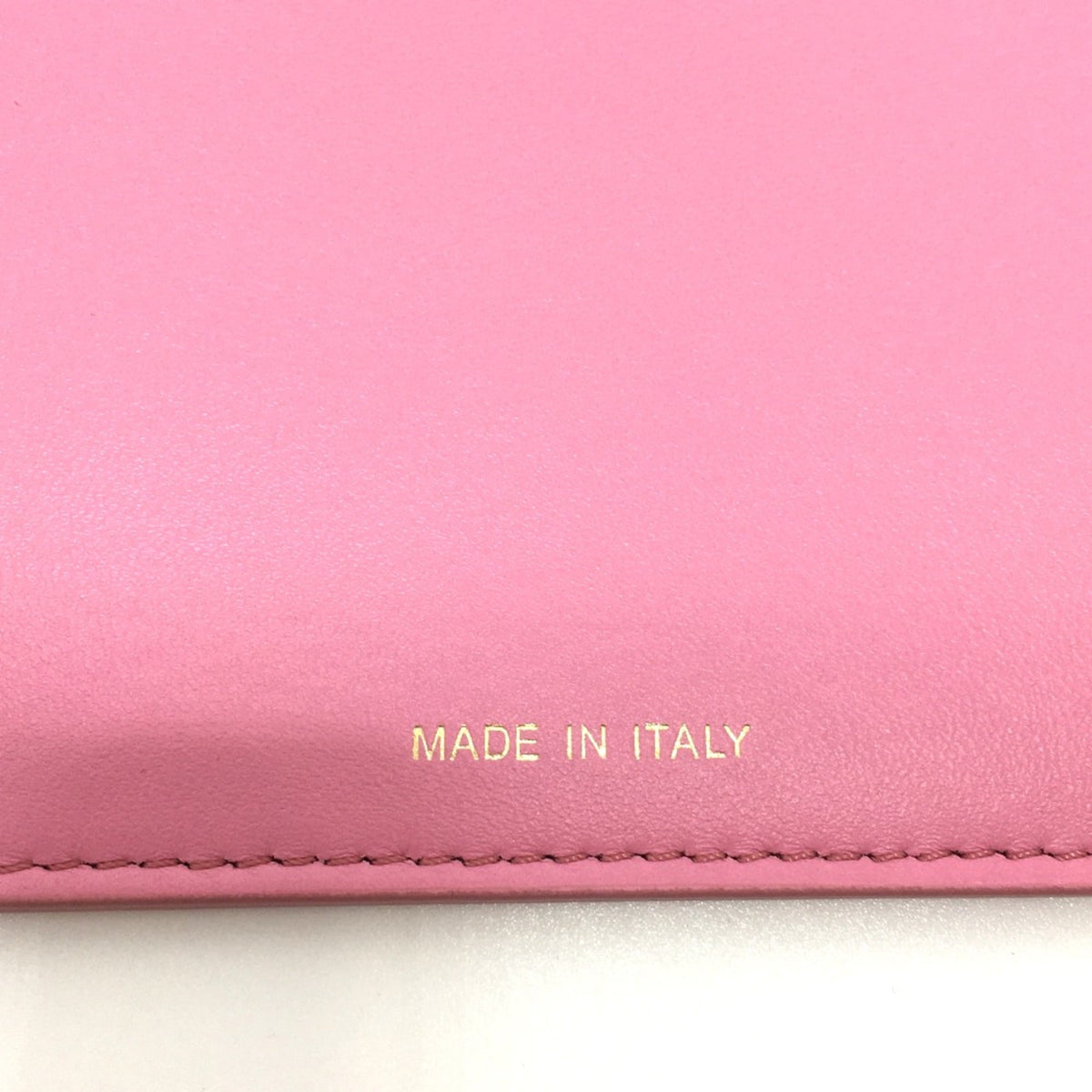 Fendi Pink Leather Pouch (Pre-Owned)