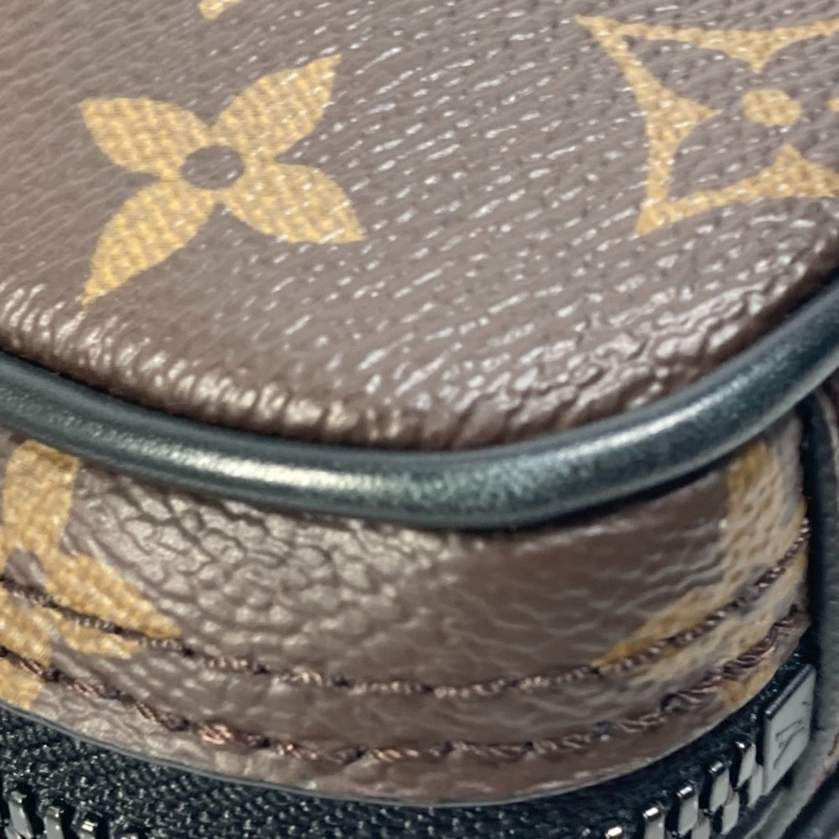 Louis Vuitton Brown Monogram Shoulder Bag (Pre-Owned)