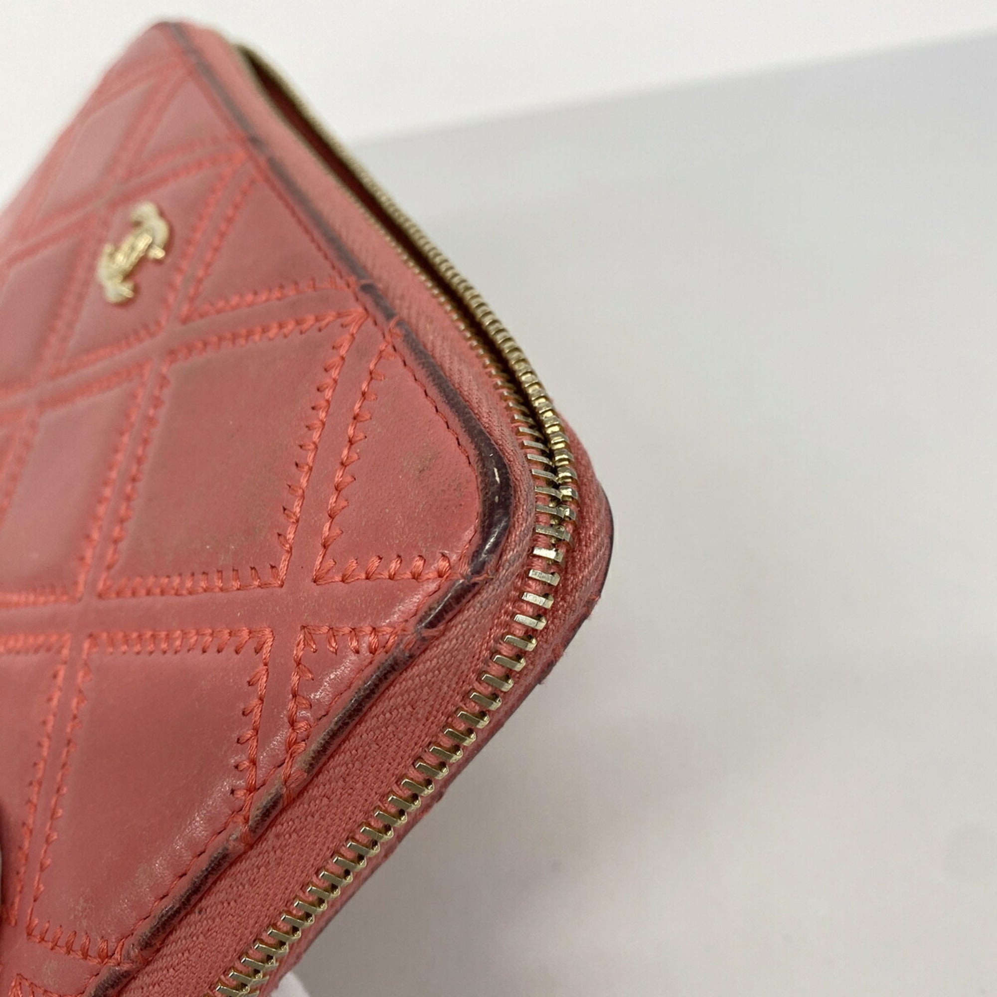 Chanel Pink Leather Long Wallet (Bi-Fold) (Pre-Owned)