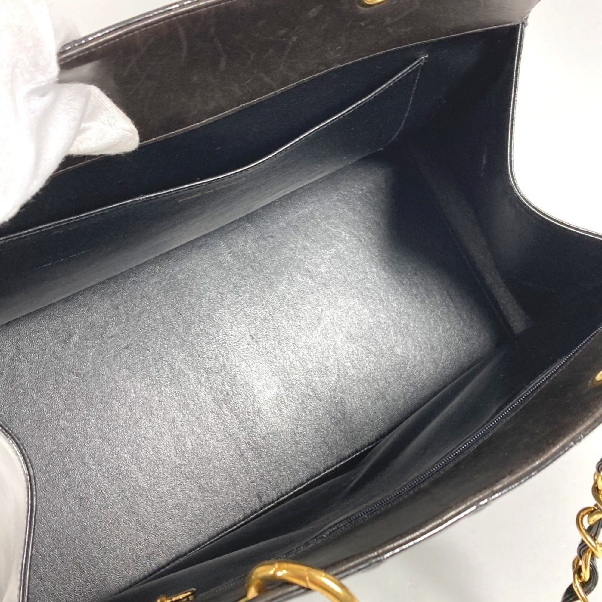 Chanel Black Patent Leather Handbag Tote Bag (Pre-Owned)