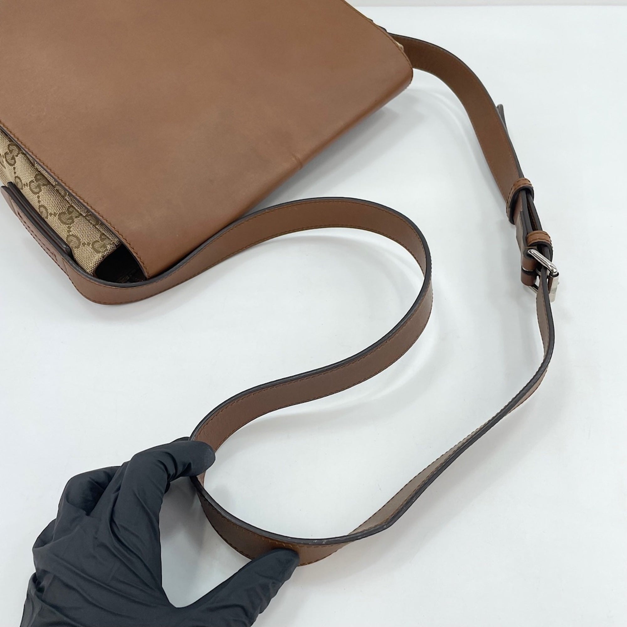 Gucci Brown Shoulder Bag (Pre-Owned)