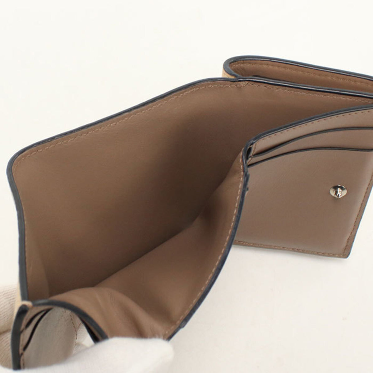 Loewe Beige Wallet (Tri-Fold) (Pre-Owned)