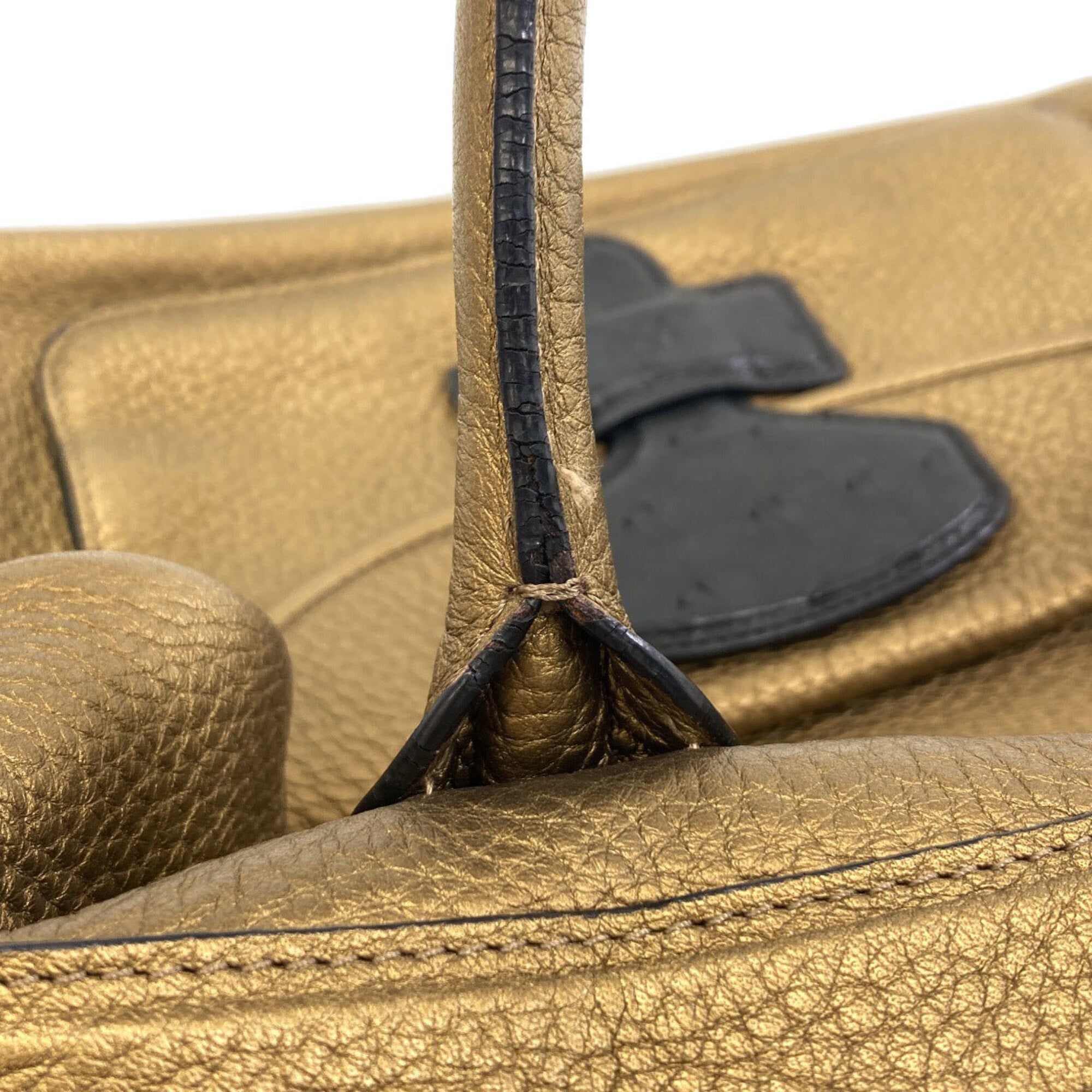 Loewe Gold Leather Handbag (Pre-Owned)