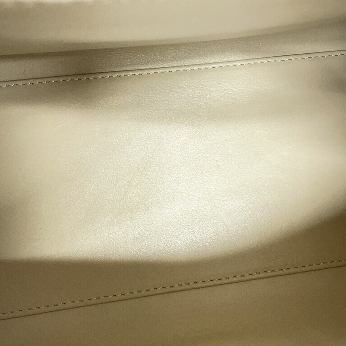 Valextra White Leather Handbag (Pre-Owned)