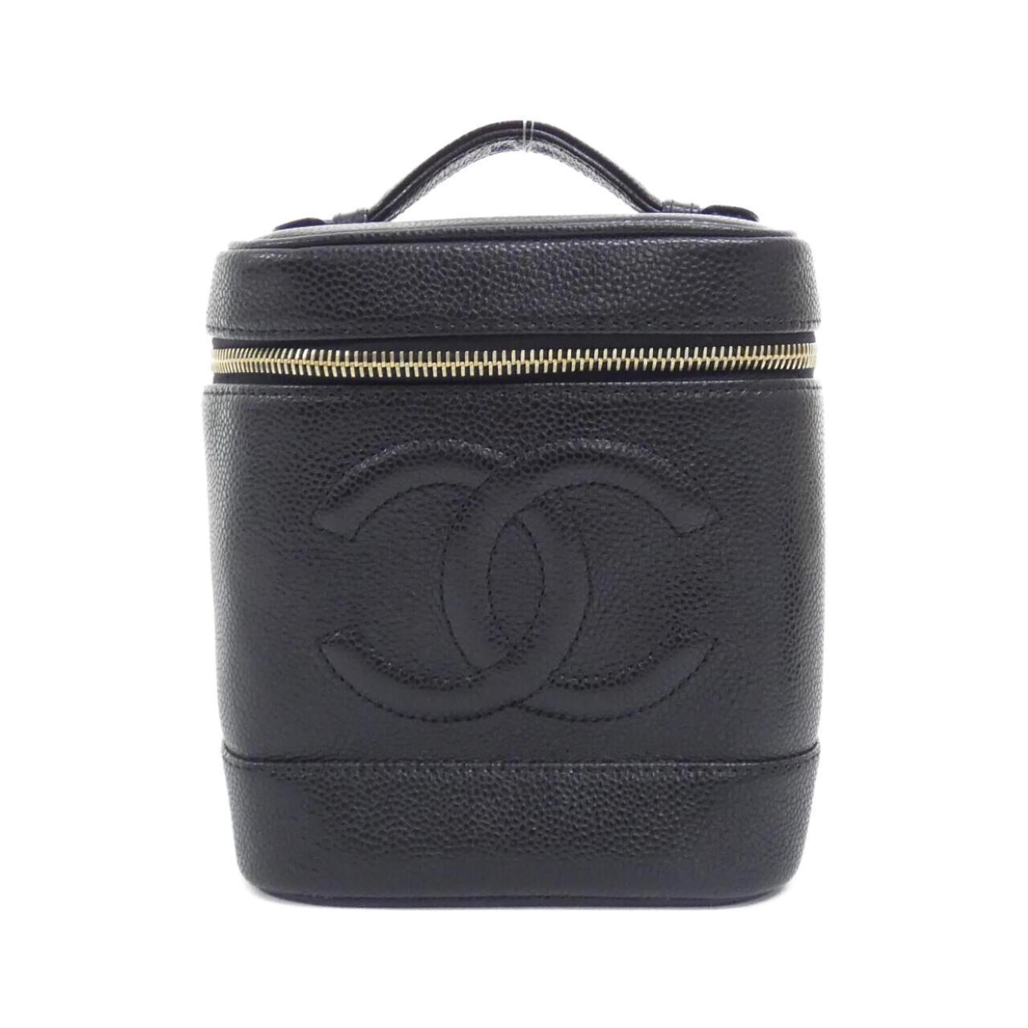 Chanel Black Grained Calfskin Handbag (Pre-Owned)