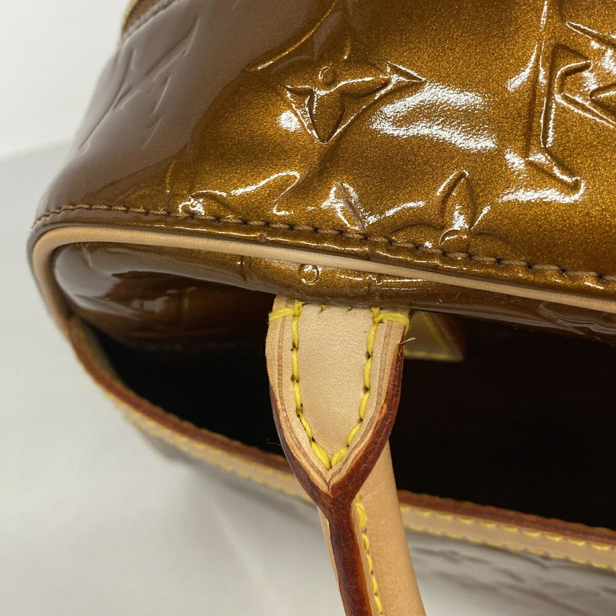 Louis Vuitton Bronze Handbag (Pre-Owned)