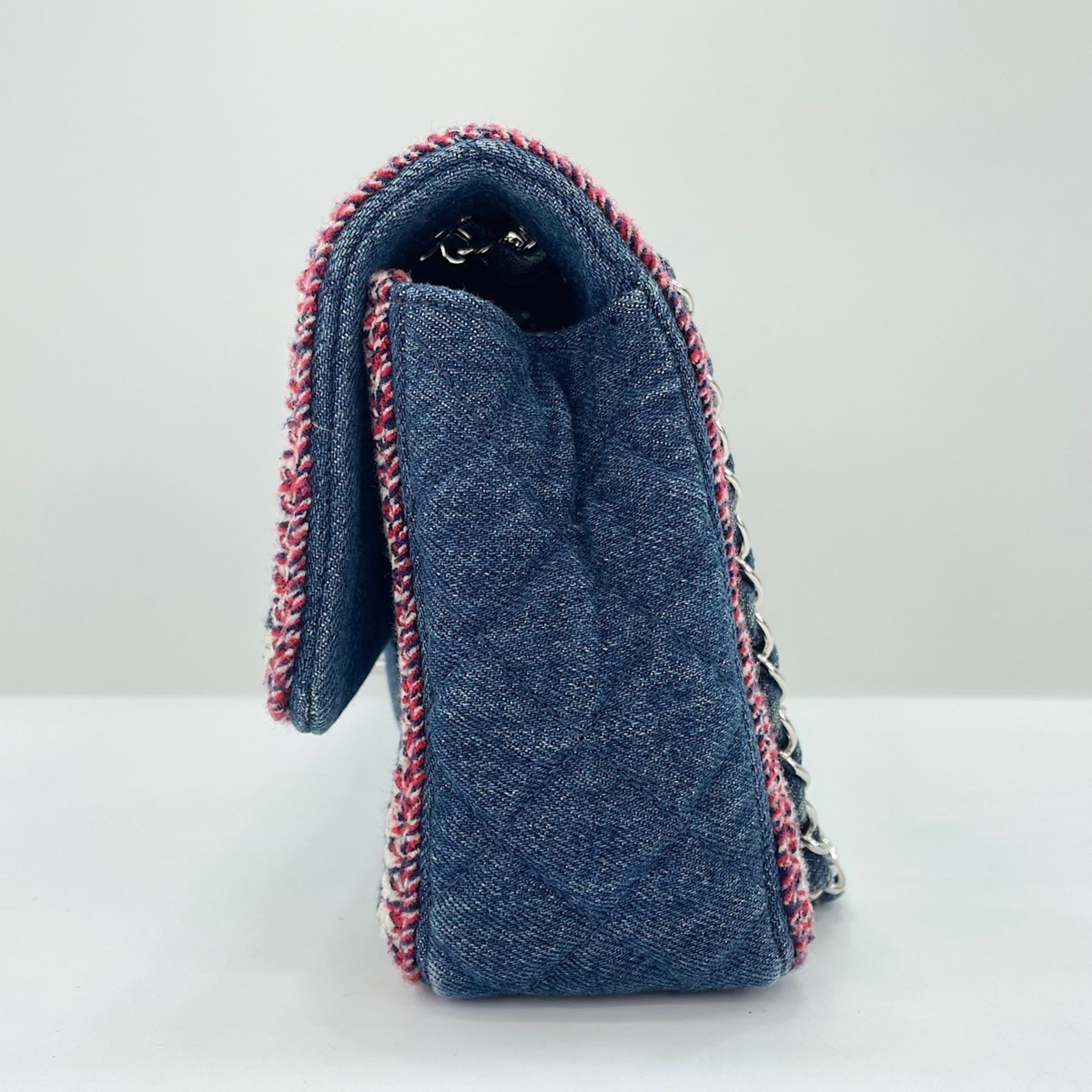 Chanel Matelasse Navy Shoulder Bag (Pre-Owned)