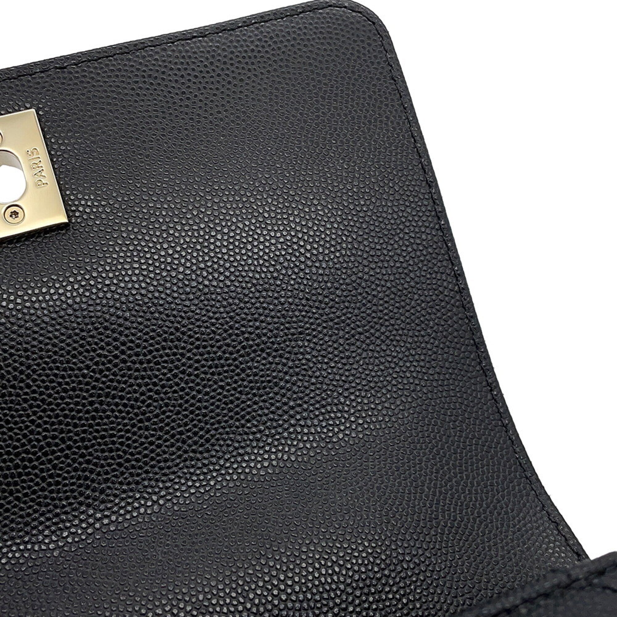 Chanel Matelasse Black Grained Calfskin Handbag (Pre-Owned)