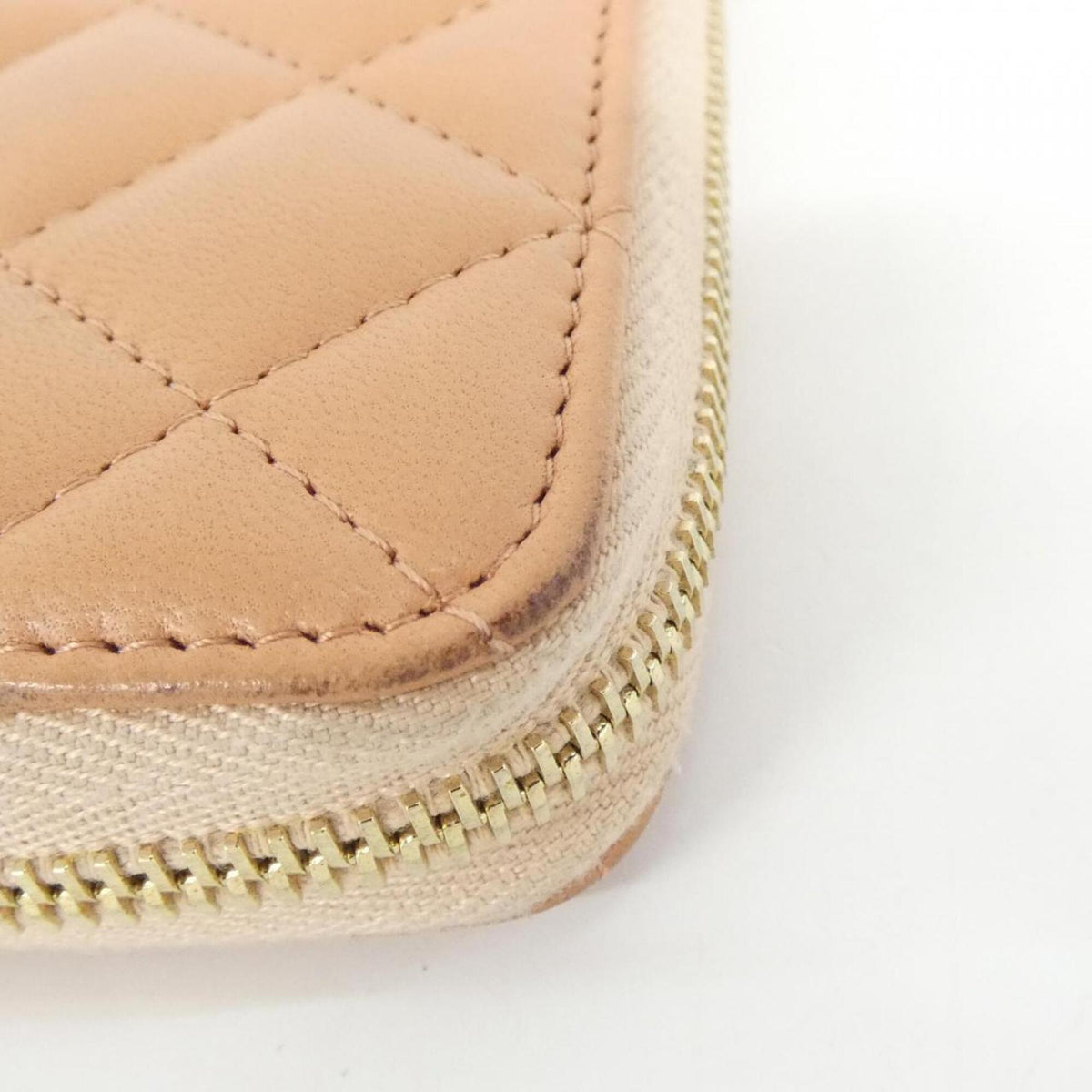 Chanel Leather Long Wallet (Bi-Fold) (Pre-Owned)