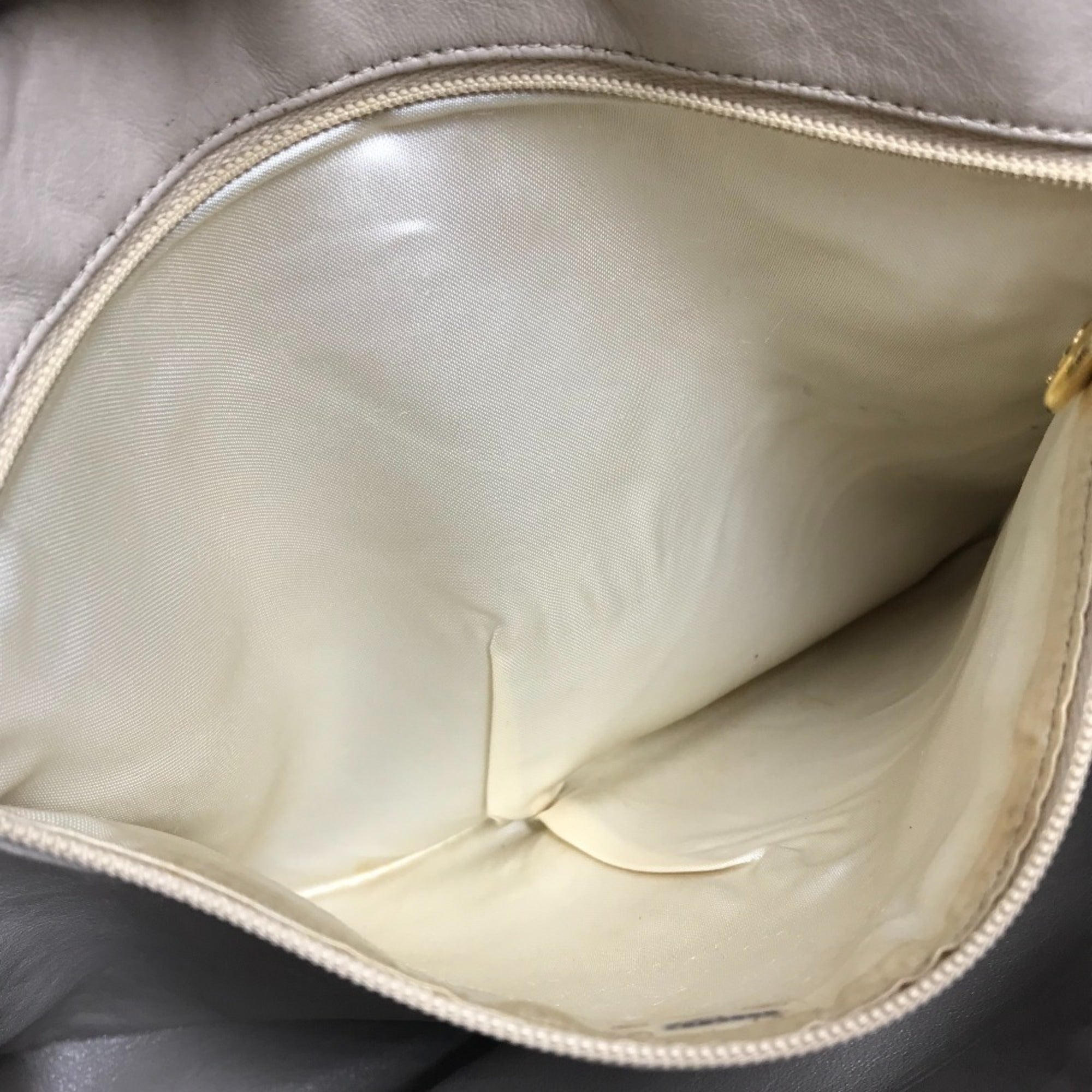 Chanel Matelasse Beige Canvas Shoulder Bag (Pre-Owned)