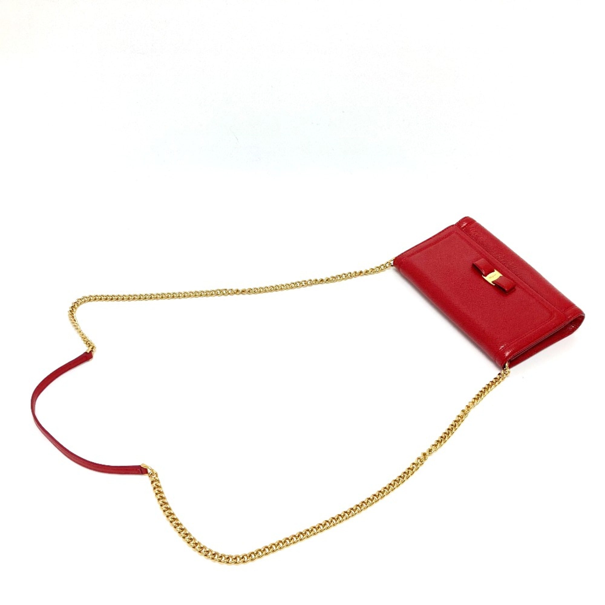 Salvatore Ferragamo Red Leather Shoulder Bag (Pre-Owned)