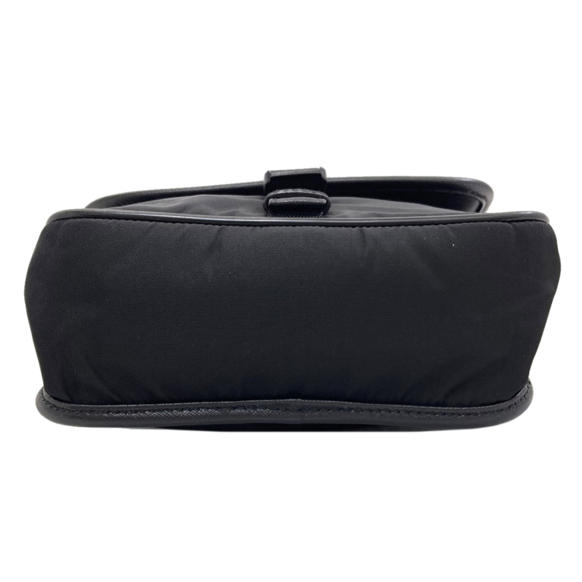 Prada Black Nylon Shoulder Bag (Pre-Owned)