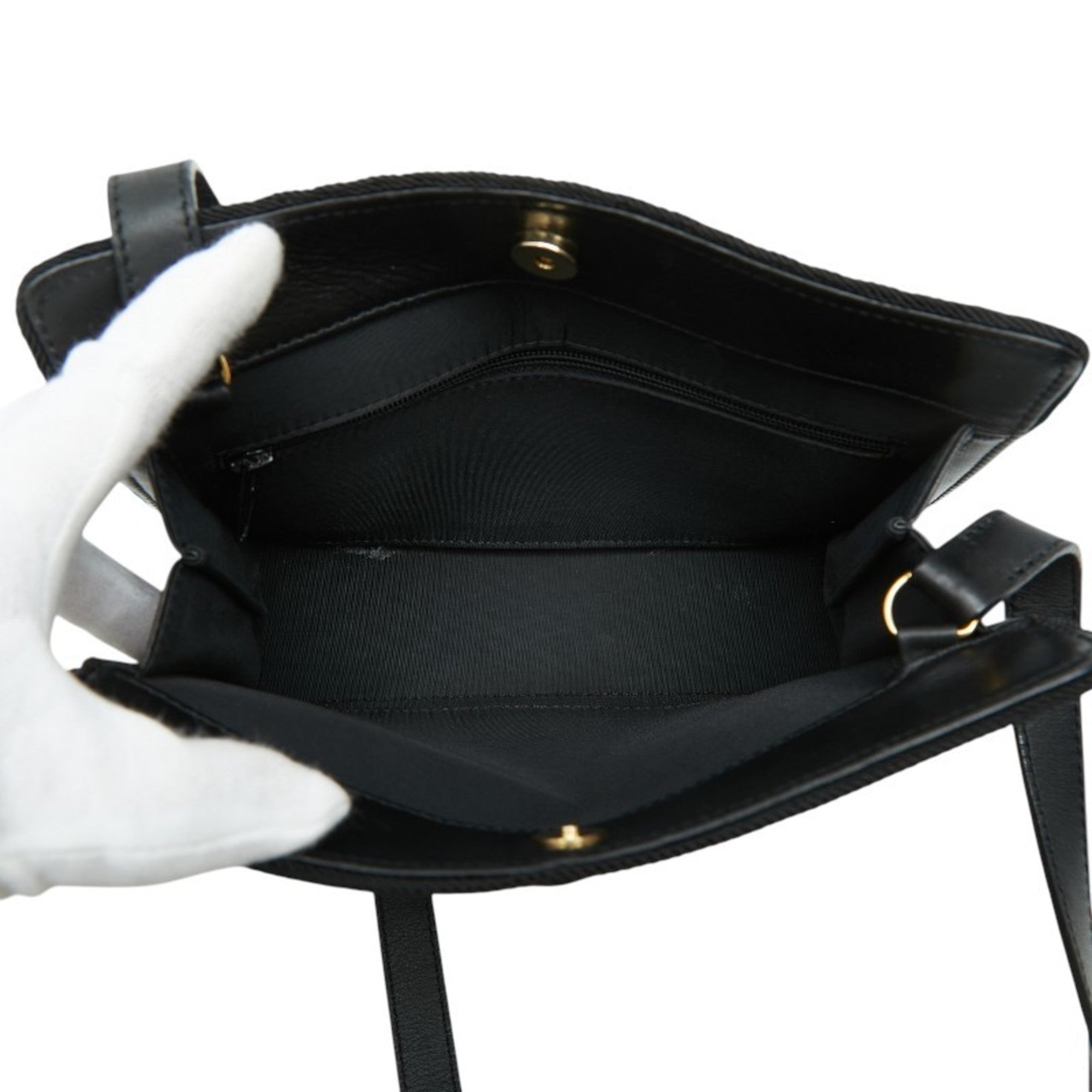 Christian Dior Black Leather Shoulder Bag (Pre-Owned)