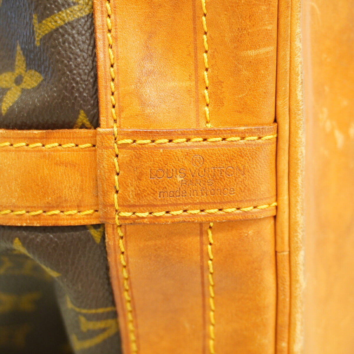 Louis Vuitton Brown Shoulder Bag (Pre-Owned)