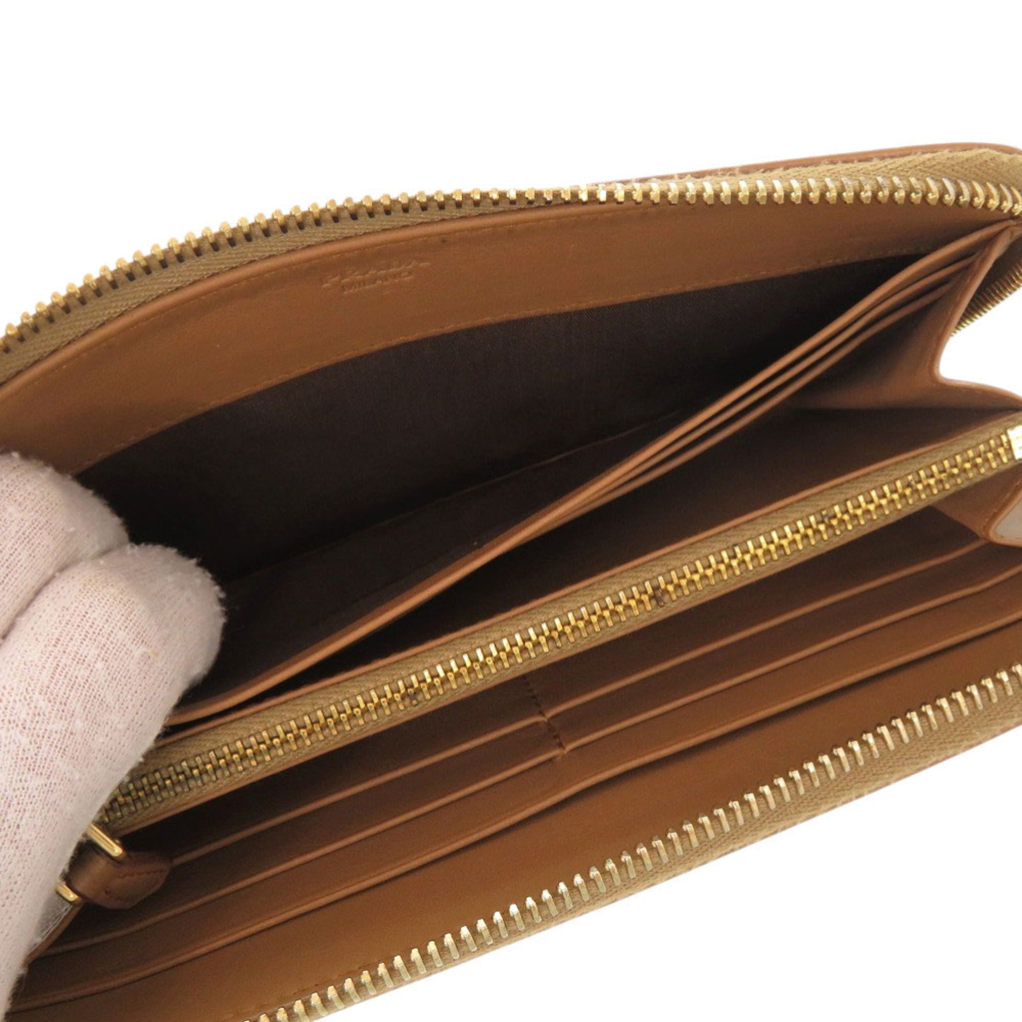 Prada Brown Camel Leather Long Wallet (Bi-Fold) (Pre-Owned)