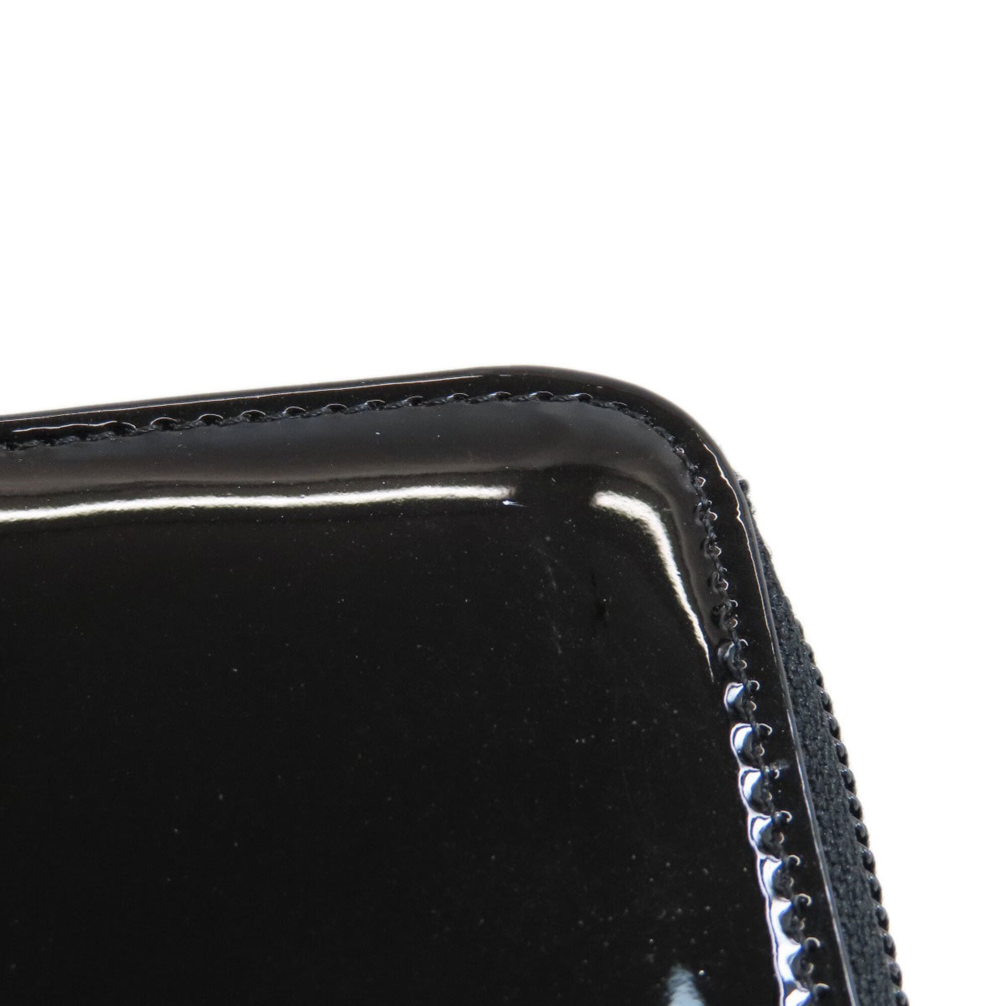 Chanel Black Leather Long Wallet (Bi-Fold) (Pre-Owned)