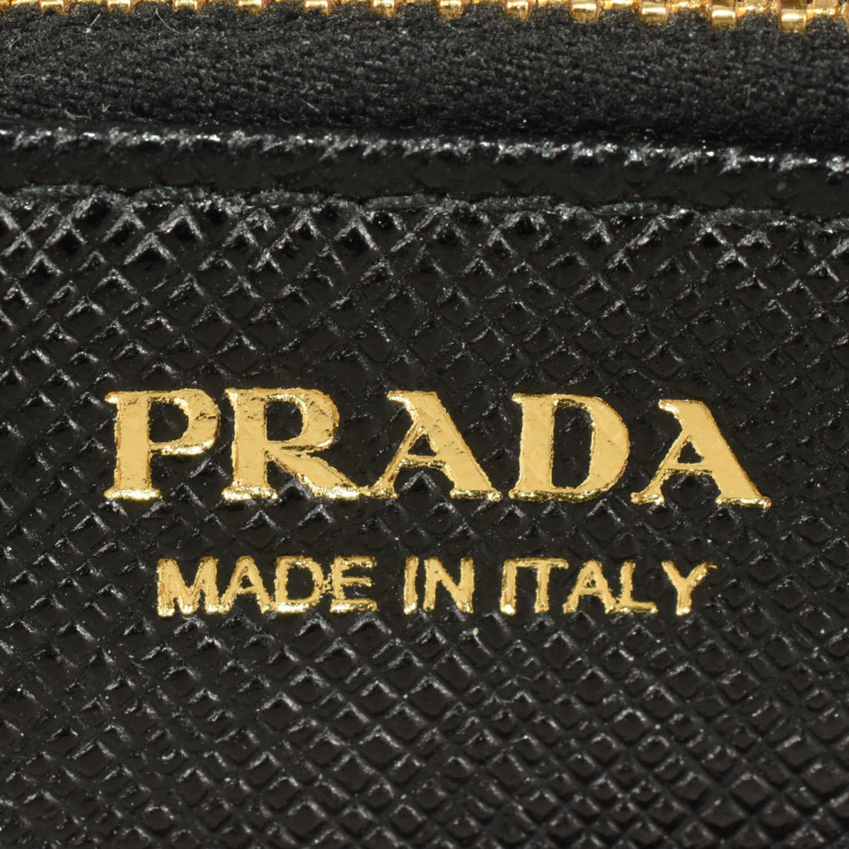 Prada Black Saffiano Long Wallet (Bi-Fold) (Pre-Owned)