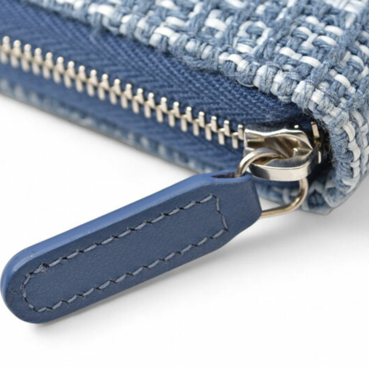 Chanel Blue Tweed Wallet (Bi-Fold) (Pre-Owned)