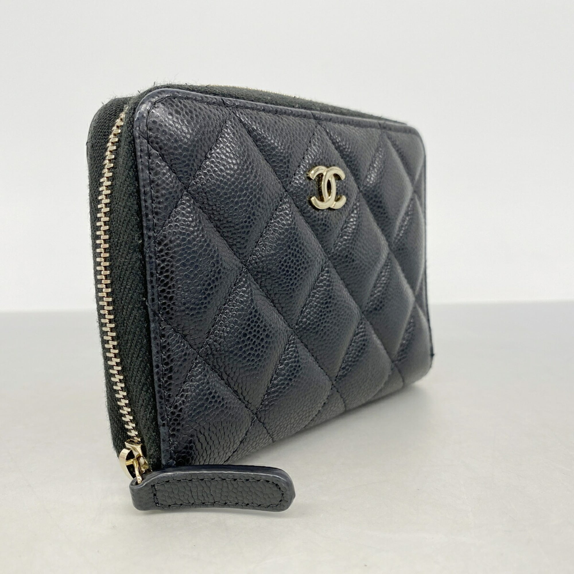 Chanel Black Grained Calfskin Wallet (Bi-Fold) (Pre-Owned)