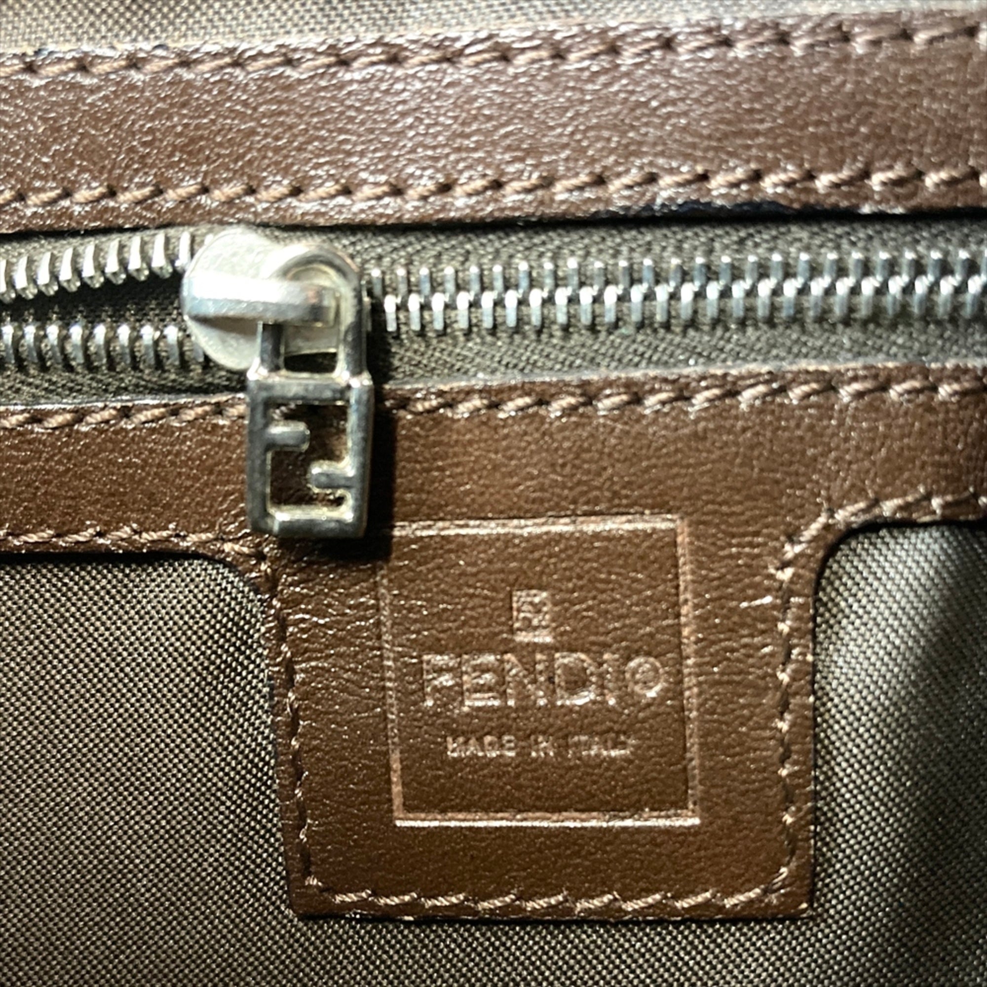 Fendi Brown Canvas Shoulder Bag (Pre-Owned)