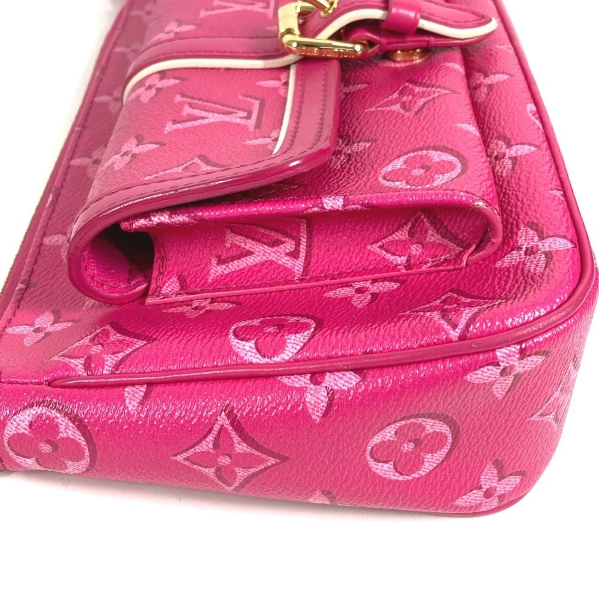 Louis Vuitton Fuchsia Pink Monogram Handbag Pochette Shoulder Bag (Pre-Owned)
