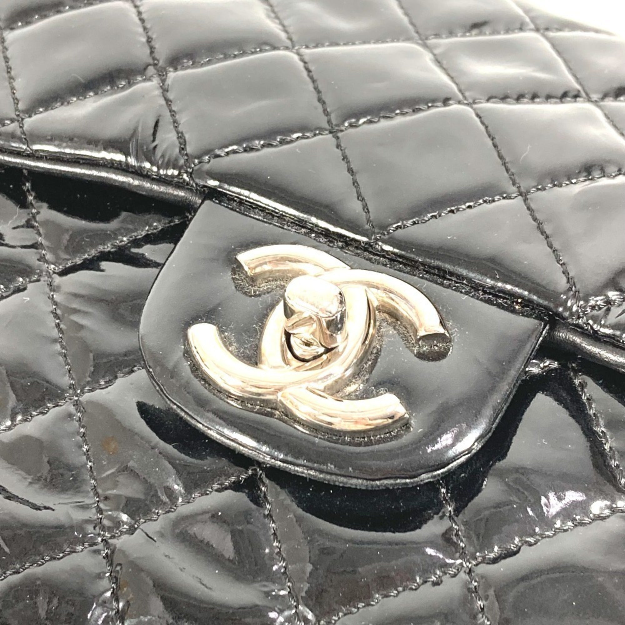Chanel Matelasse Black Shoulder Bag (Pre-Owned)