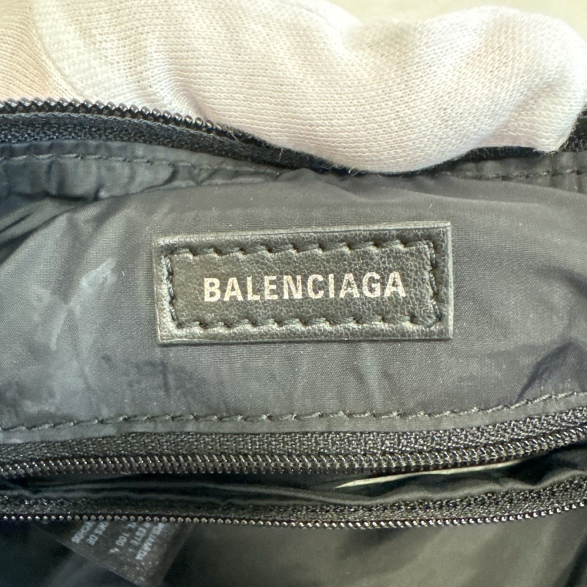 Balenciaga Pink Nylon Shoulder Bag (Pre-Owned)