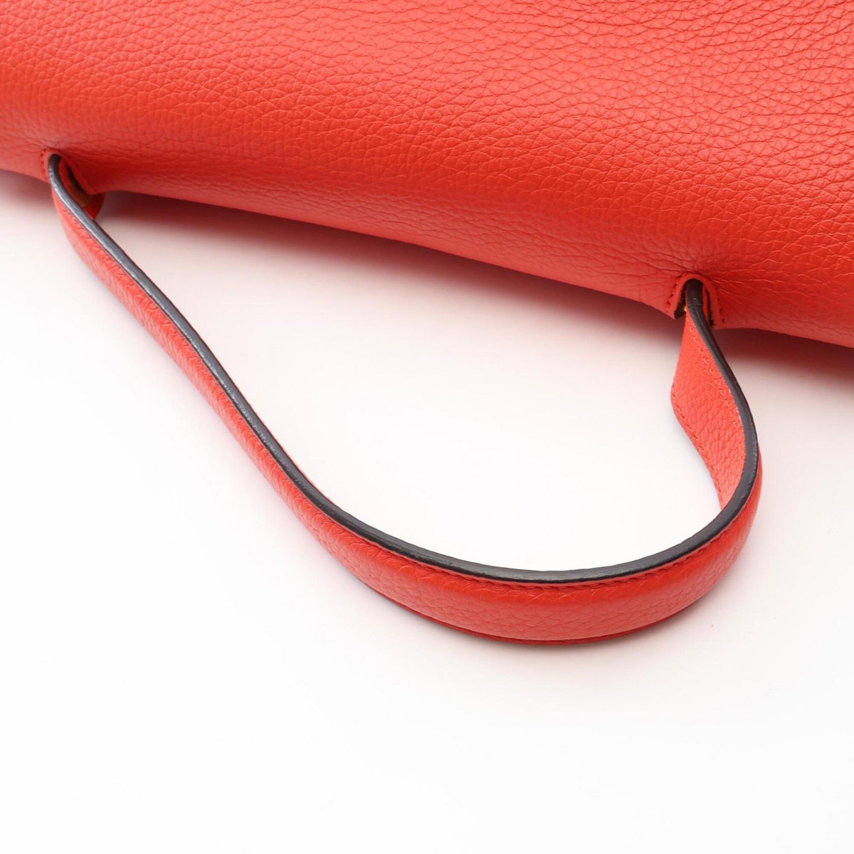 Celine Red Color Leather Handbag (Pre-Owned)