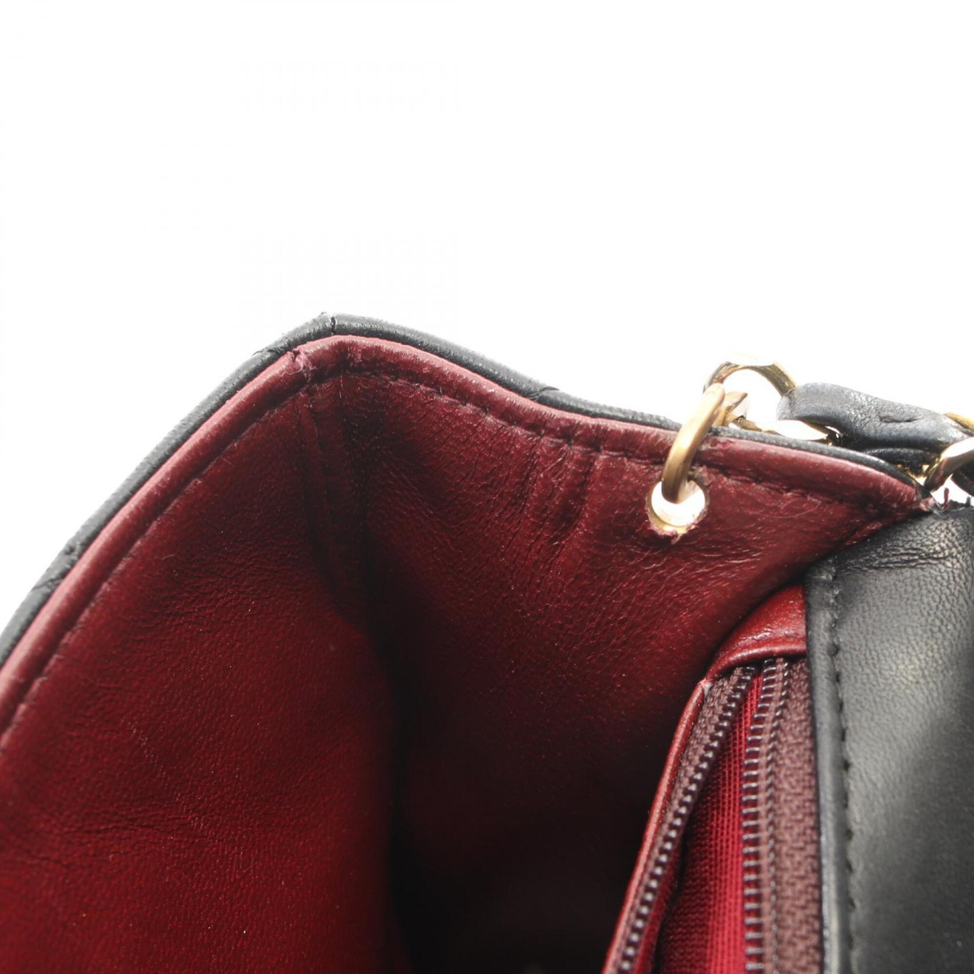 Chanel Black Leather Handbag Shoulder Bag (Pre-Owned)