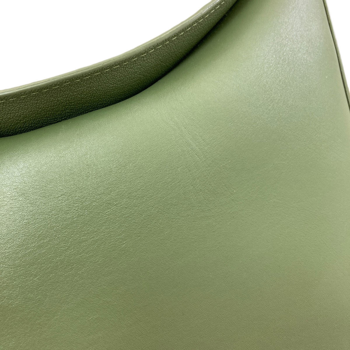 Loewe Green Leather Shoulder Bag (Pre-Owned)
