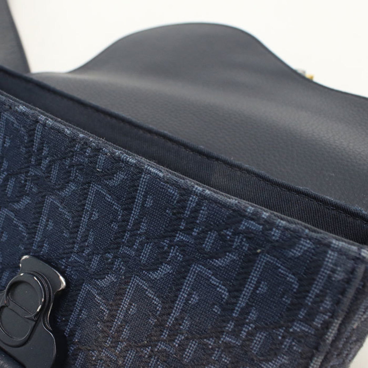 Christian Dior Navy Shoulder Bag (Pre-Owned)