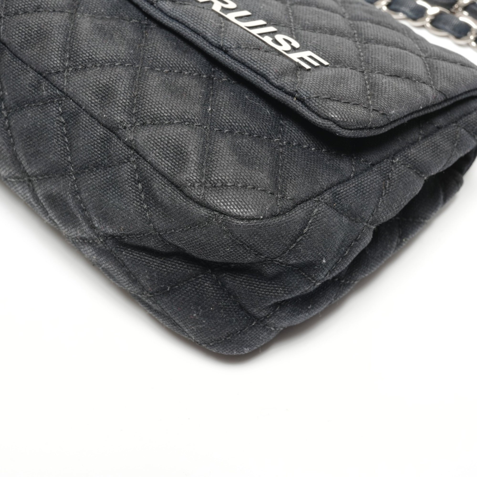 Chanel Matelasse Black Canvas Shoulder Bag (Pre-Owned)