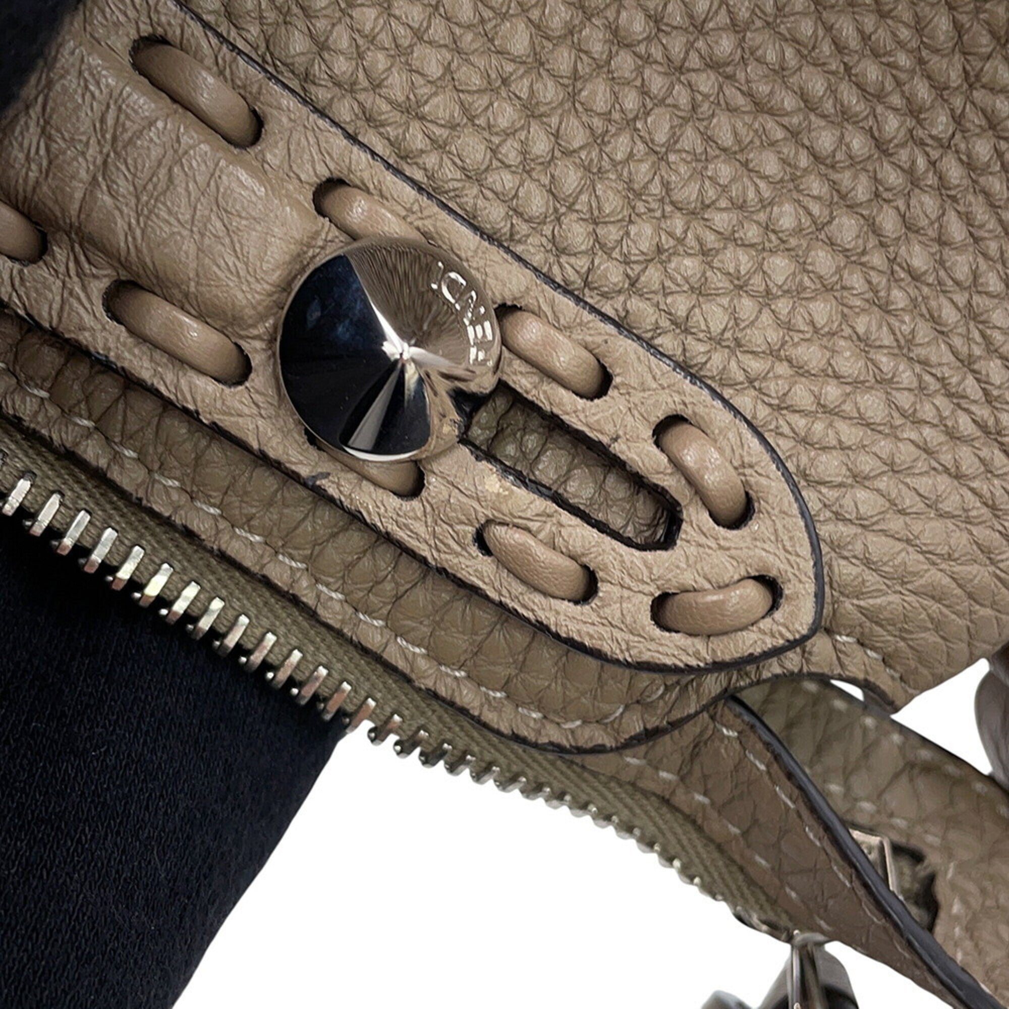 Fendi Selleria Gray Leather Handbag (Pre-Owned)