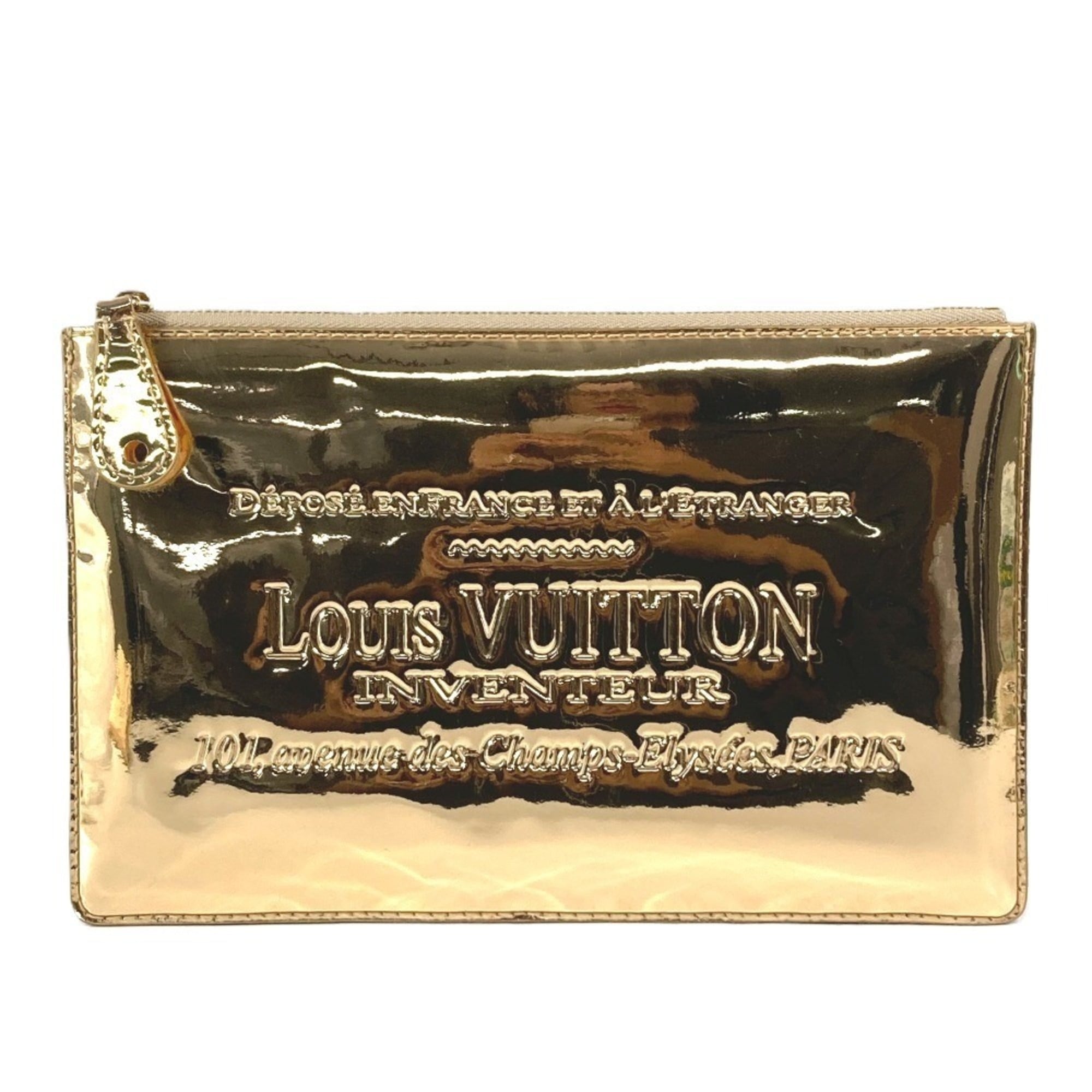 Louis Vuitton Gold Leather Pochette (Pre-Owned)