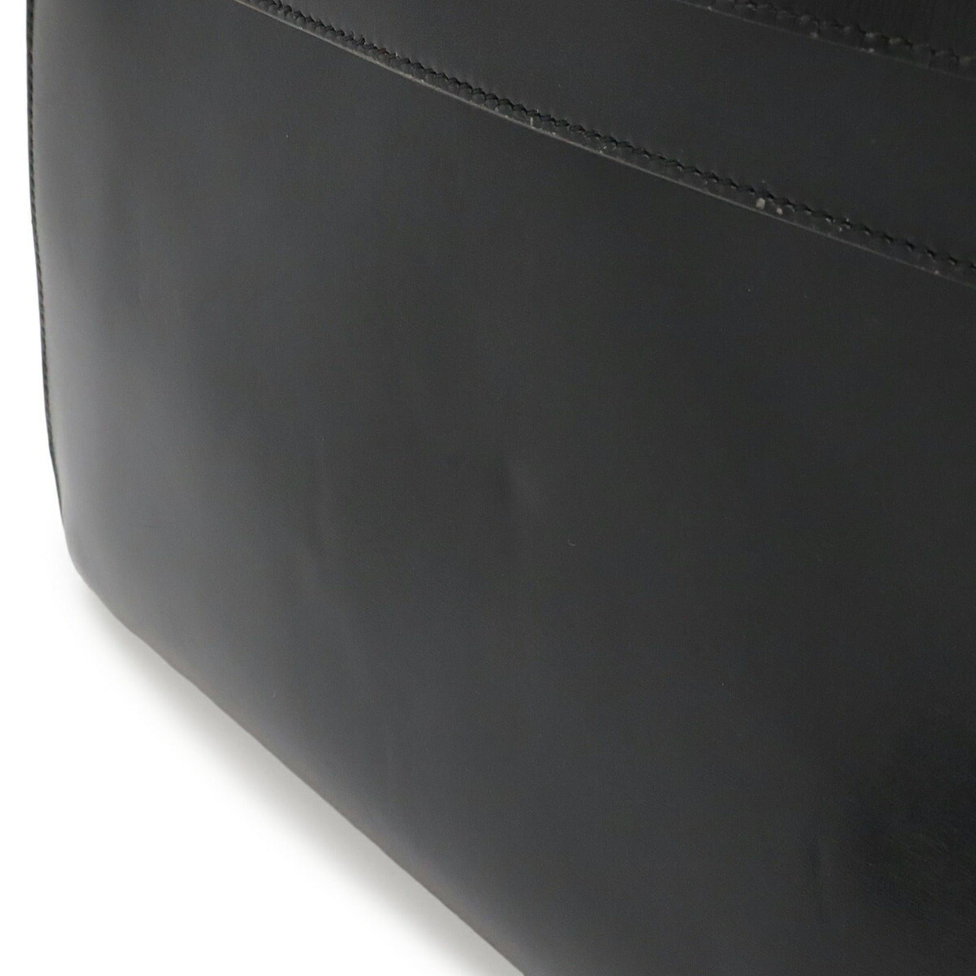 Hermes Black Box Calf Leather Handbag (Pre-Owned)