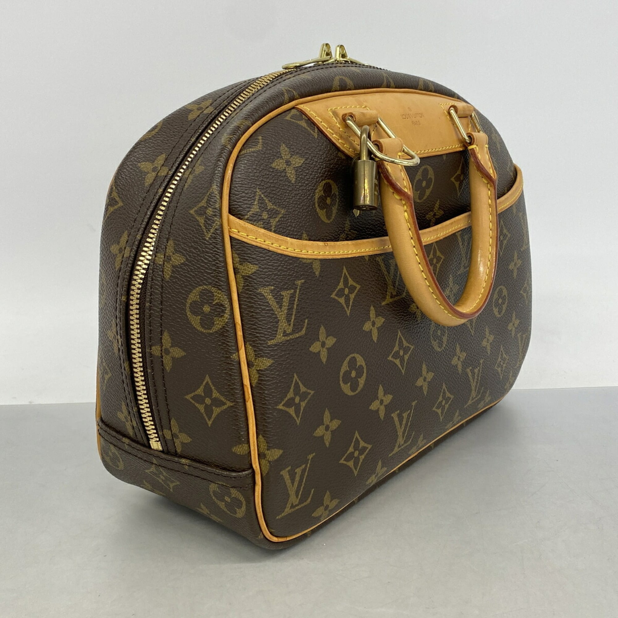 Louis Vuitton Brown Handbag (Pre-Owned)