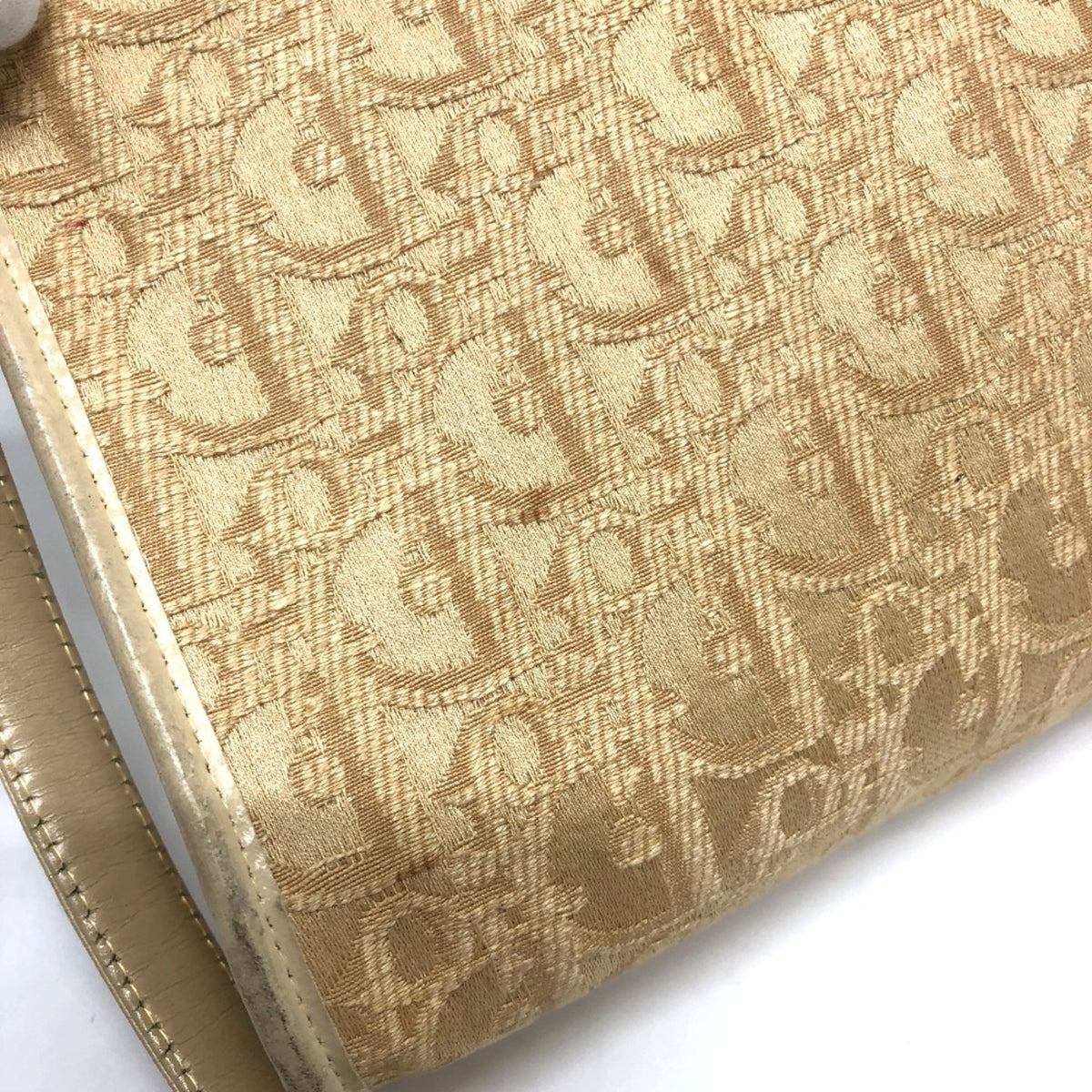 Christian Dior Beige Cloth Shoulder Bag (Pre-Owned)