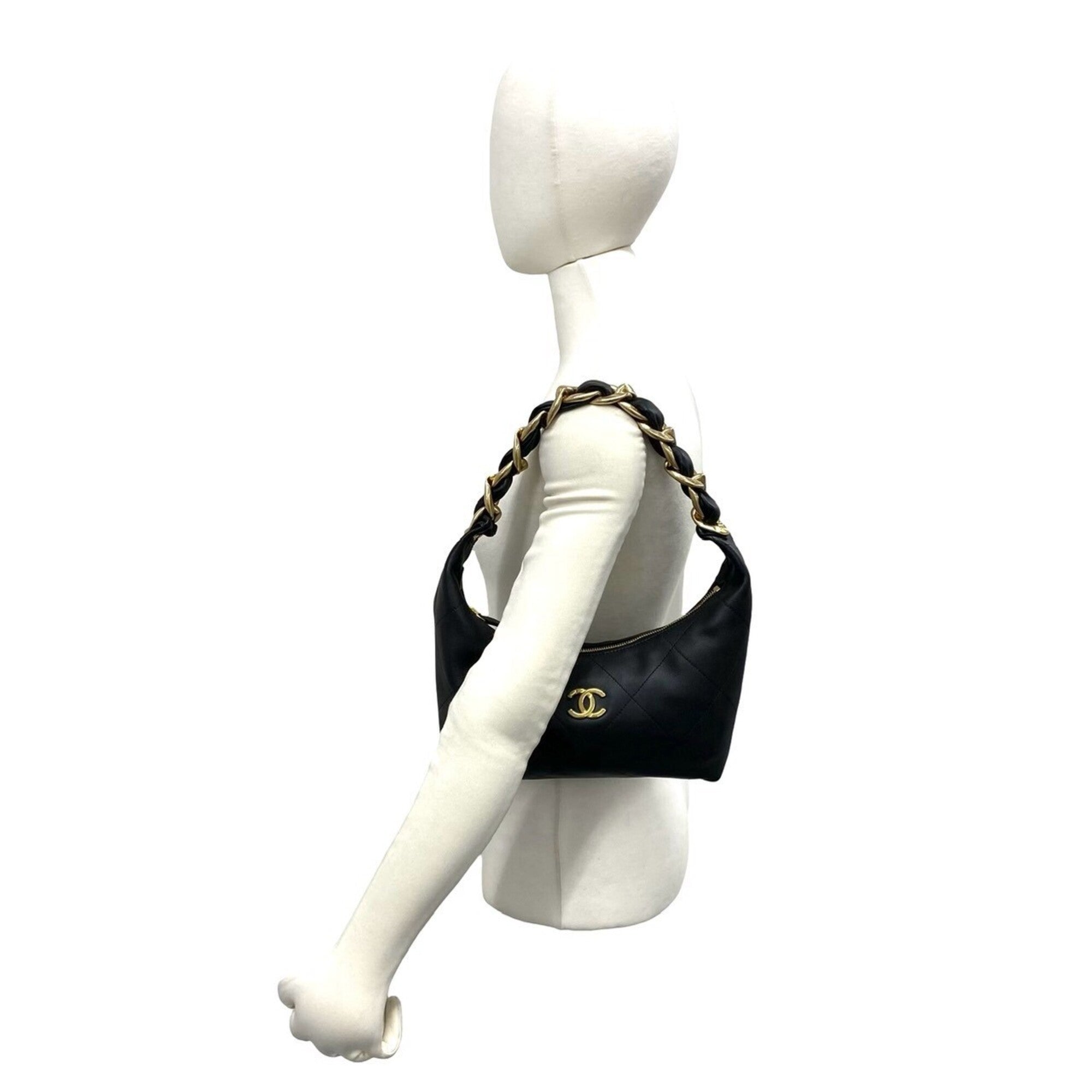 Chanel Black Leather Handbag Shoulder Bag (Pre-Owned)
