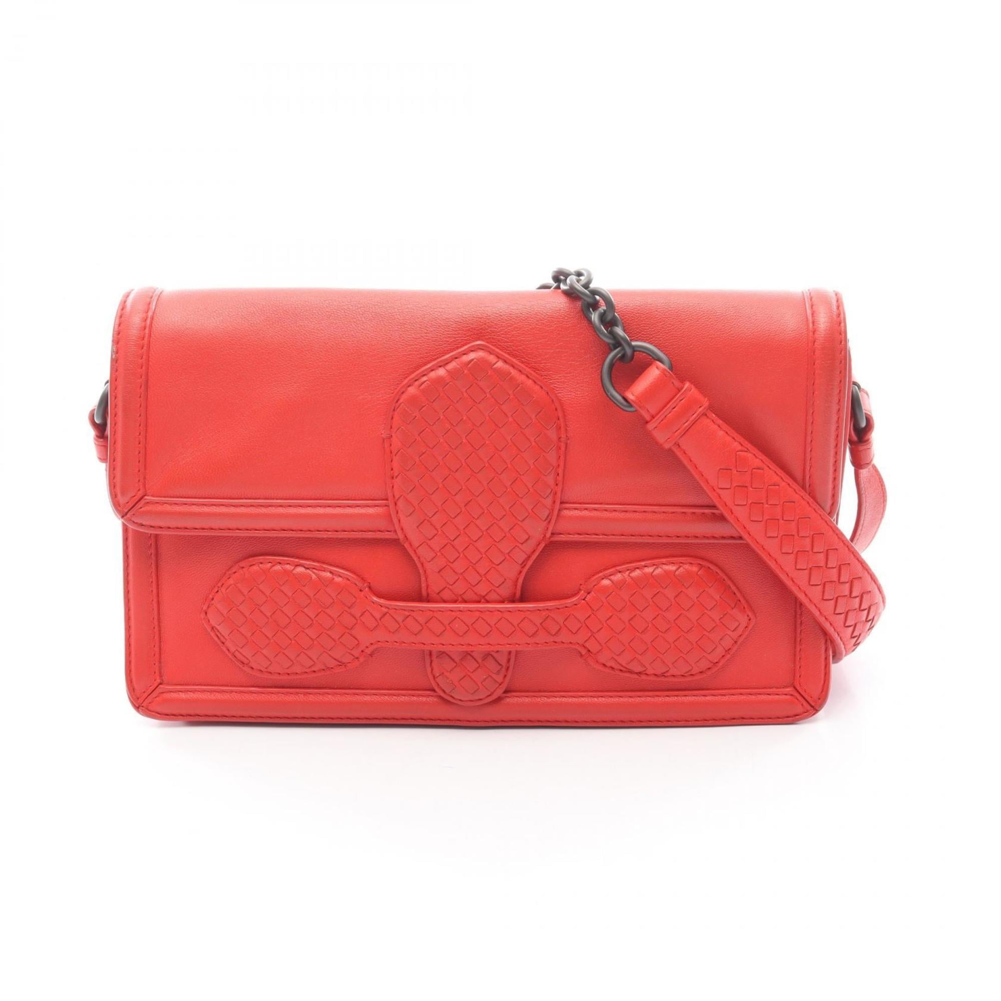 Bottega Veneta Red Color Leather Shoulder Bag (Pre-Owned)
