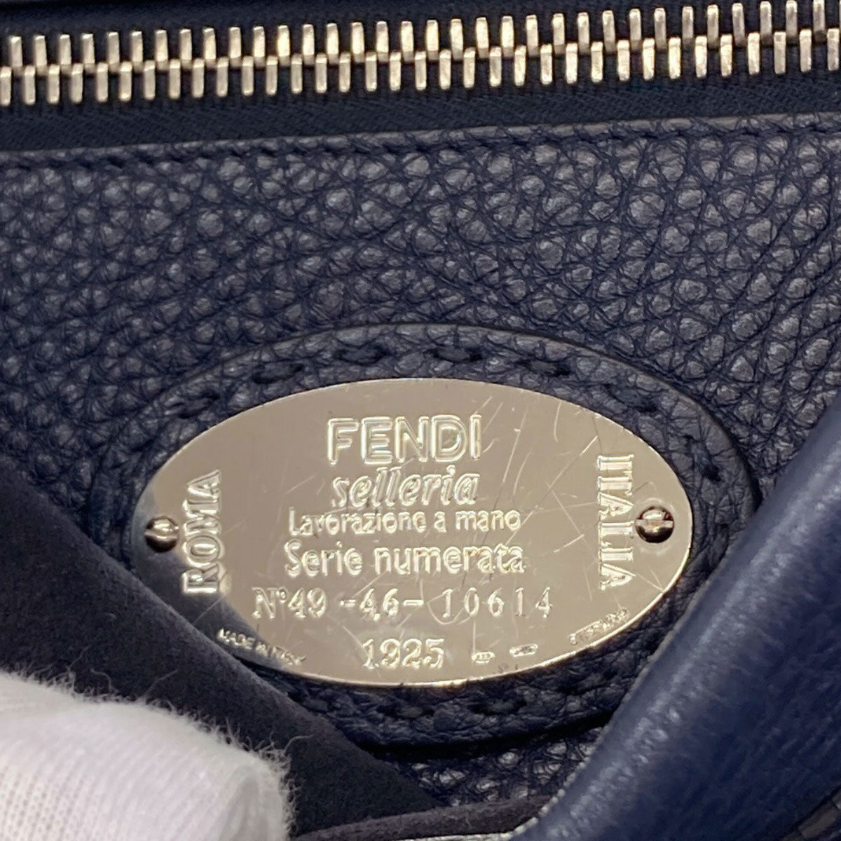 Fendi Navy Leather Handbag (Pre-Owned)
