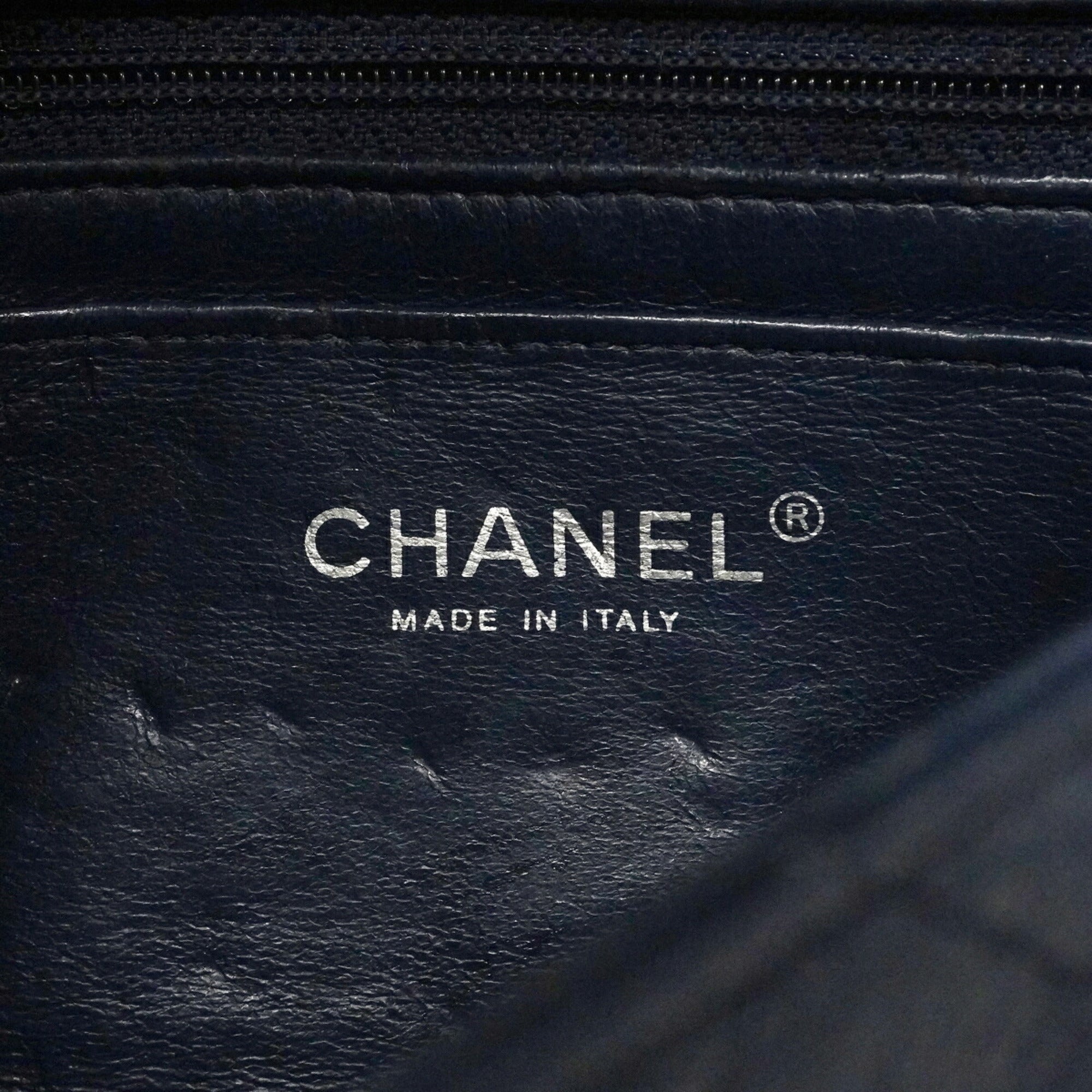 Chanel Navy Grained Calfskin Shoulder Bag (Pre-Owned)
