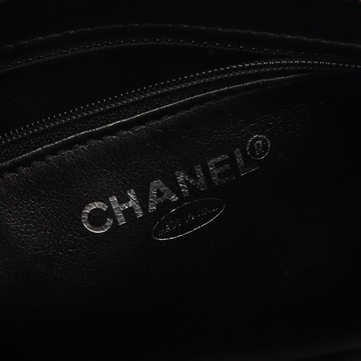 Chanel Black Leather Handbag Tote Bag (Pre-Owned)