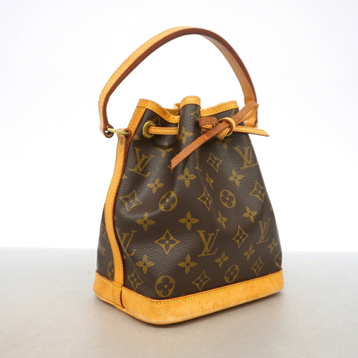 Louis Vuitton Brown Handbag (Pre-Owned)