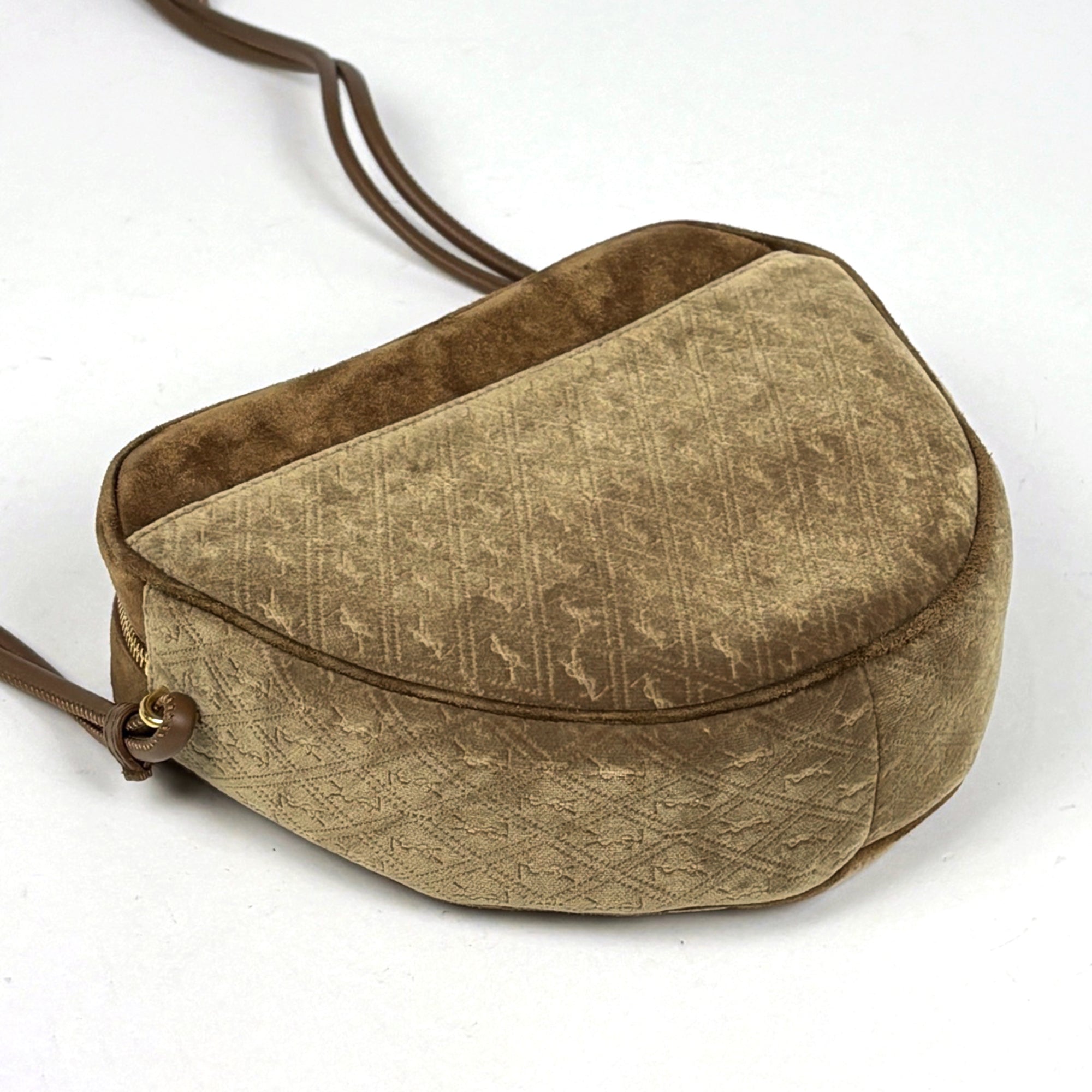 Yves Saint Laurent Brown Suede Shoulder Bag (Pre-Owned)