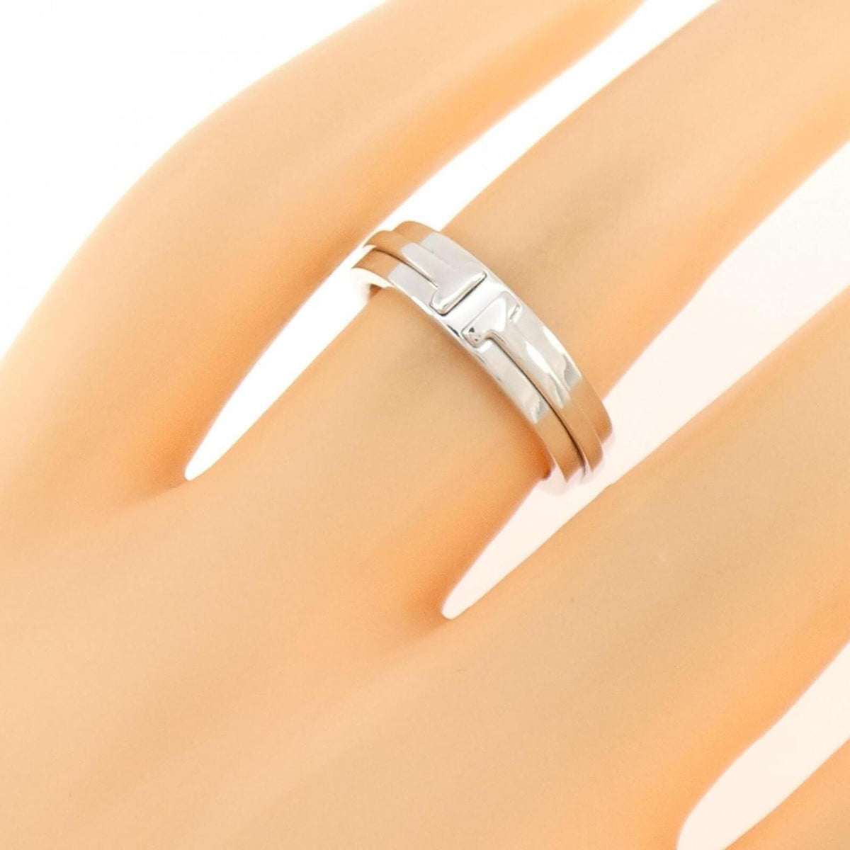 Tiffany White Gold (18K) Band Ring (Pre-Owned)