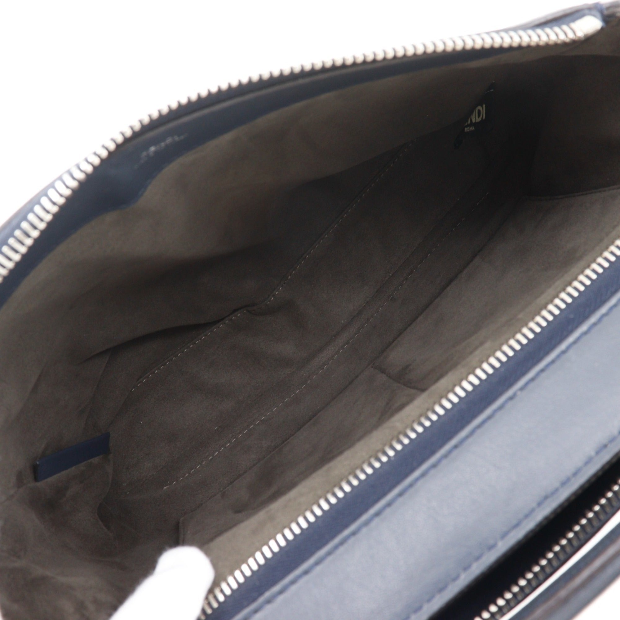 Fendi Navy Leather Handbag (Pre-Owned)