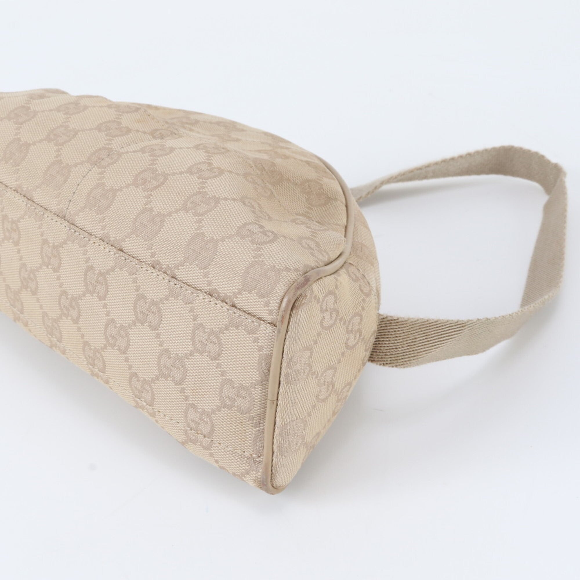 Gucci Beige Gg Canvas Shoulder Bag (Pre-Owned)