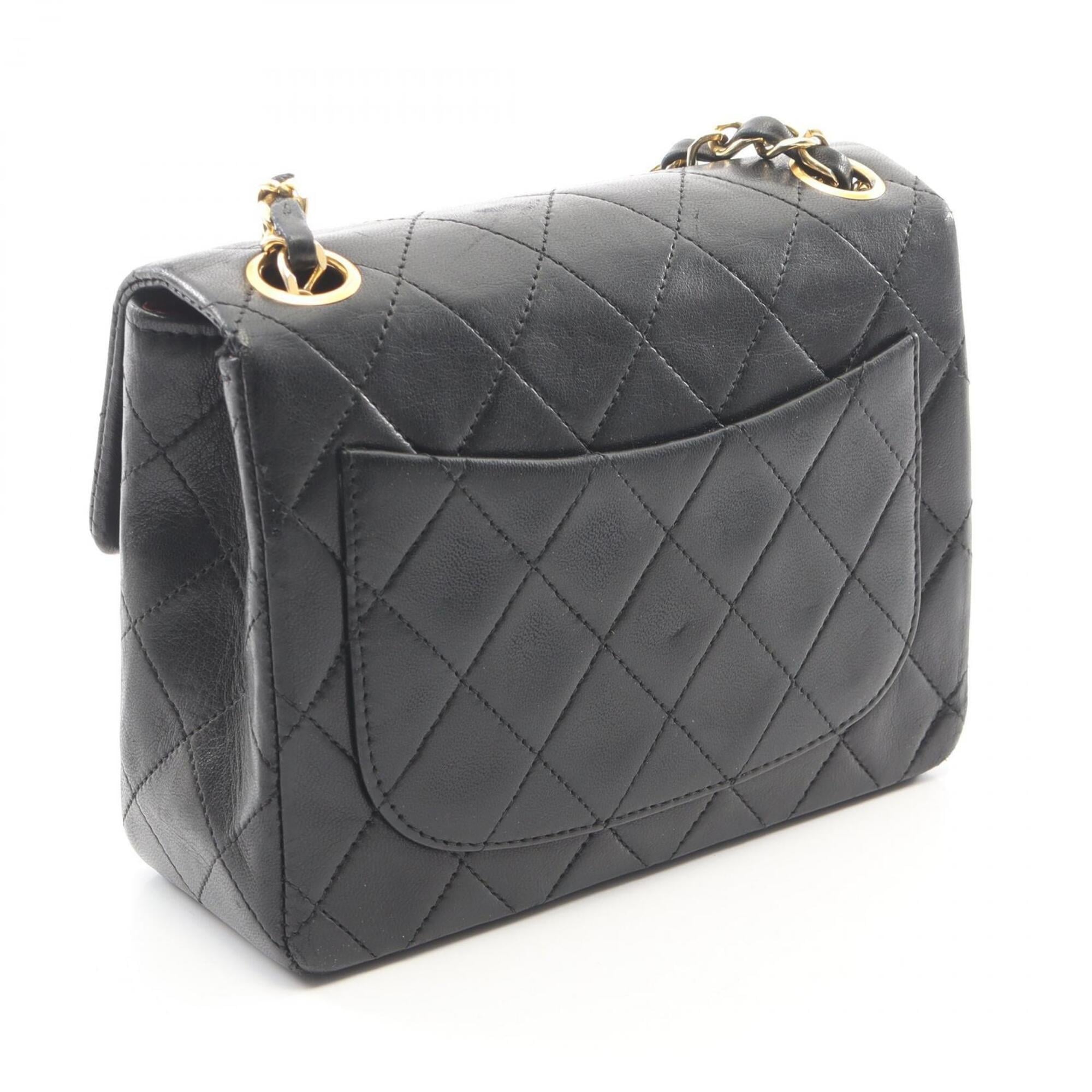 Chanel Black Leather Handbag Shoulder Bag (Pre-Owned)